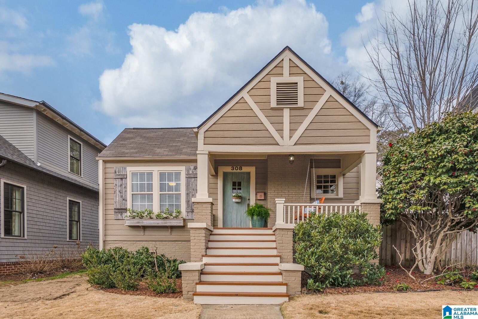 Homes for sale in Homewood, AL | 308 Saint Charles Street, Homewood, AL 35209 | MLS# 21444159