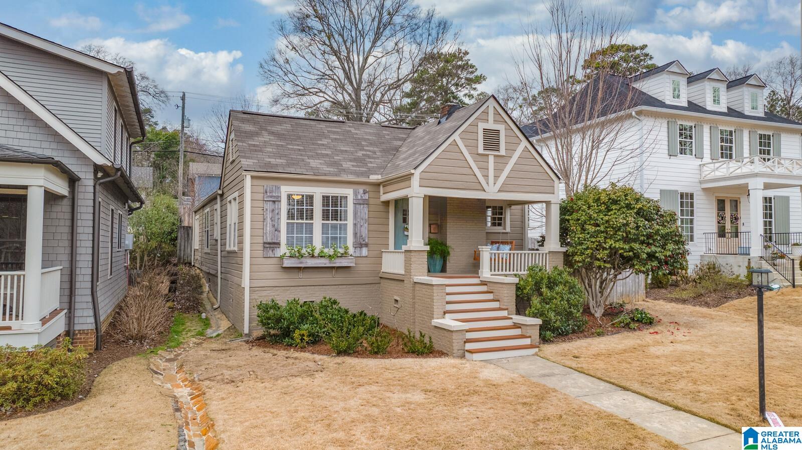 Homes for sale in Homewood, AL | 308 Saint Charles Street, Homewood, AL 35209 | MLS# 21444159