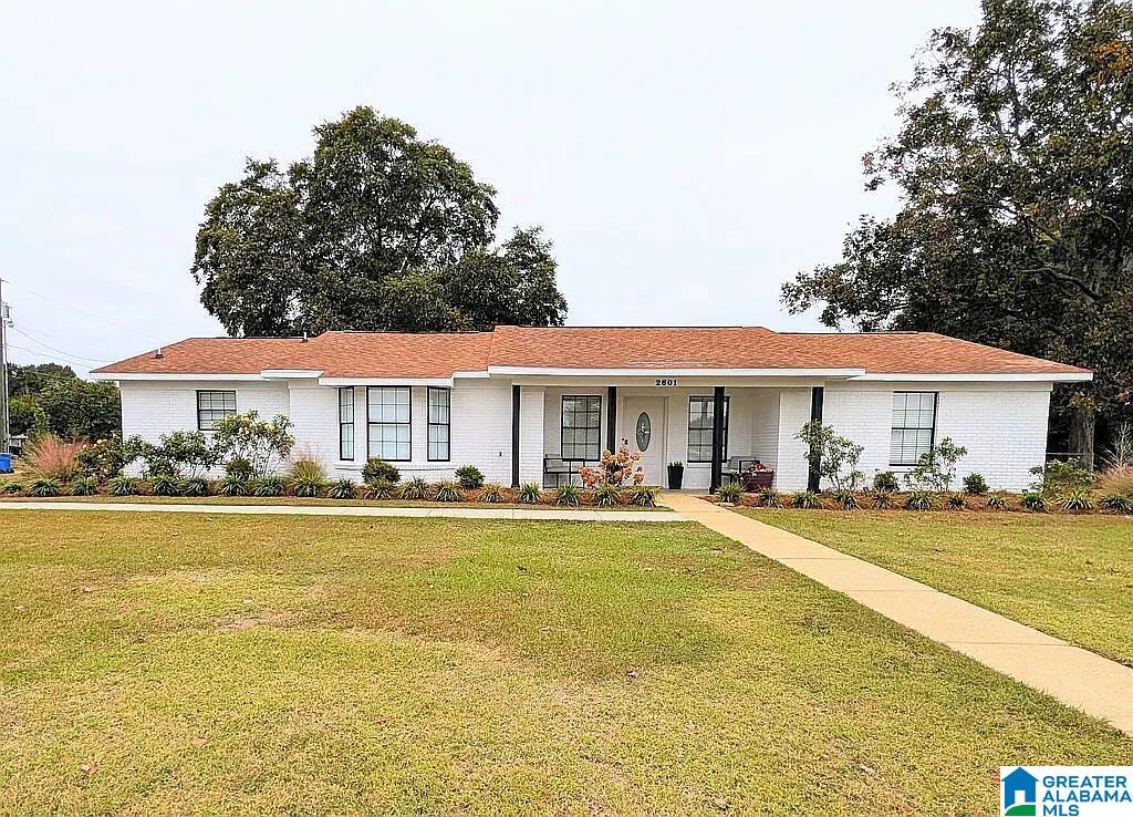 Homes for sale in Dothan, AL | 2601 Redmond Road, Dothan, AL 36303 | MLS# 21444172