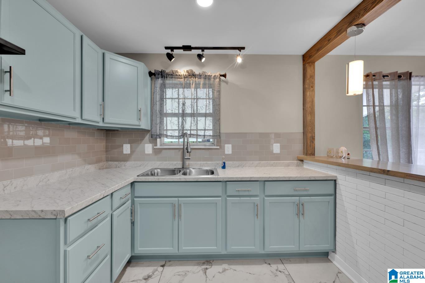 Homes for sale in Gardendale, AL | 701 Country Club Trail, Gardendale, AL 35071 | MLS# 21444178