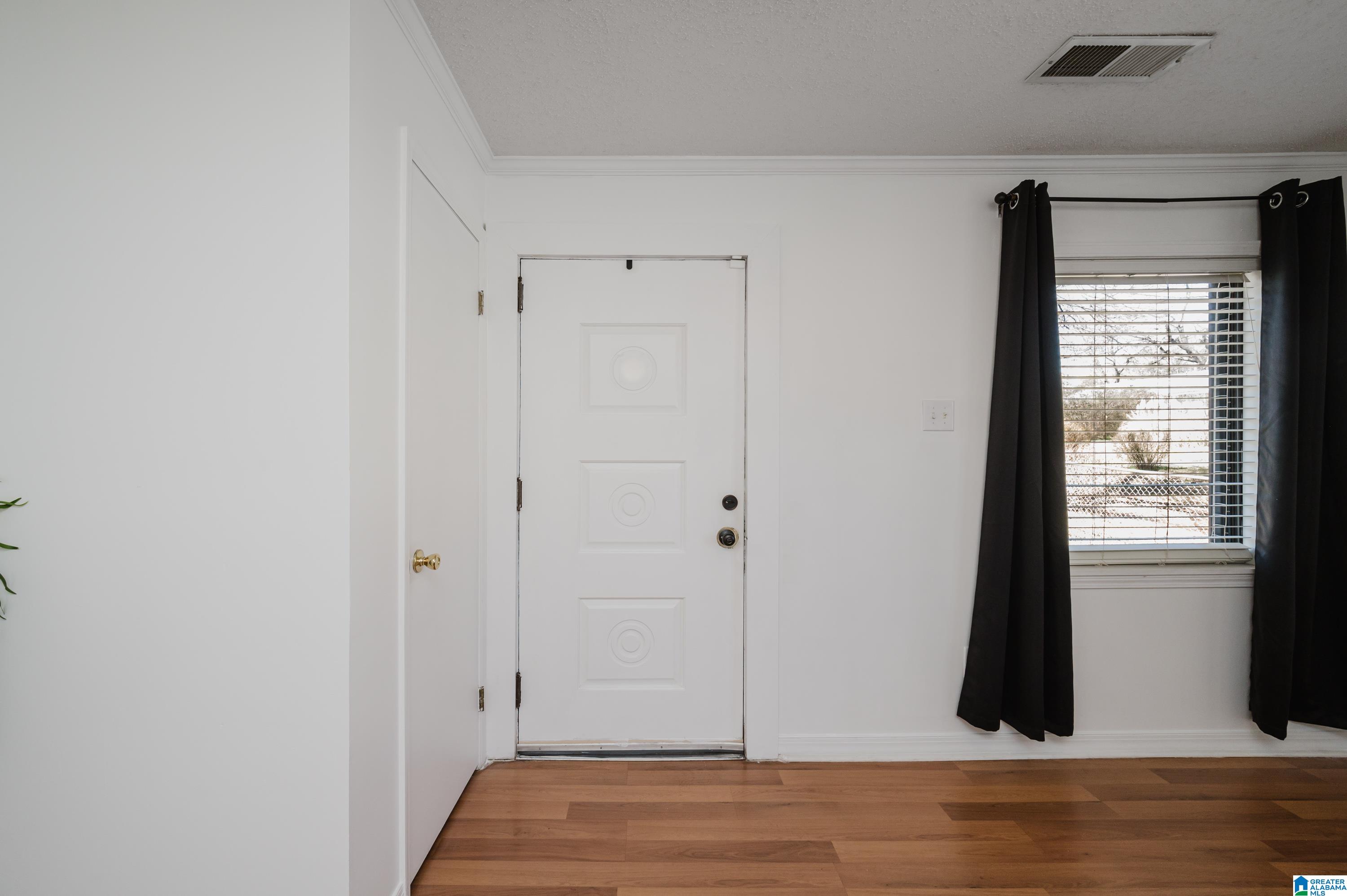 Homes for sale in Hueytown, AL | 1613 27Th Avenue N, Hueytown, AL 35023 | MLS# 21444187