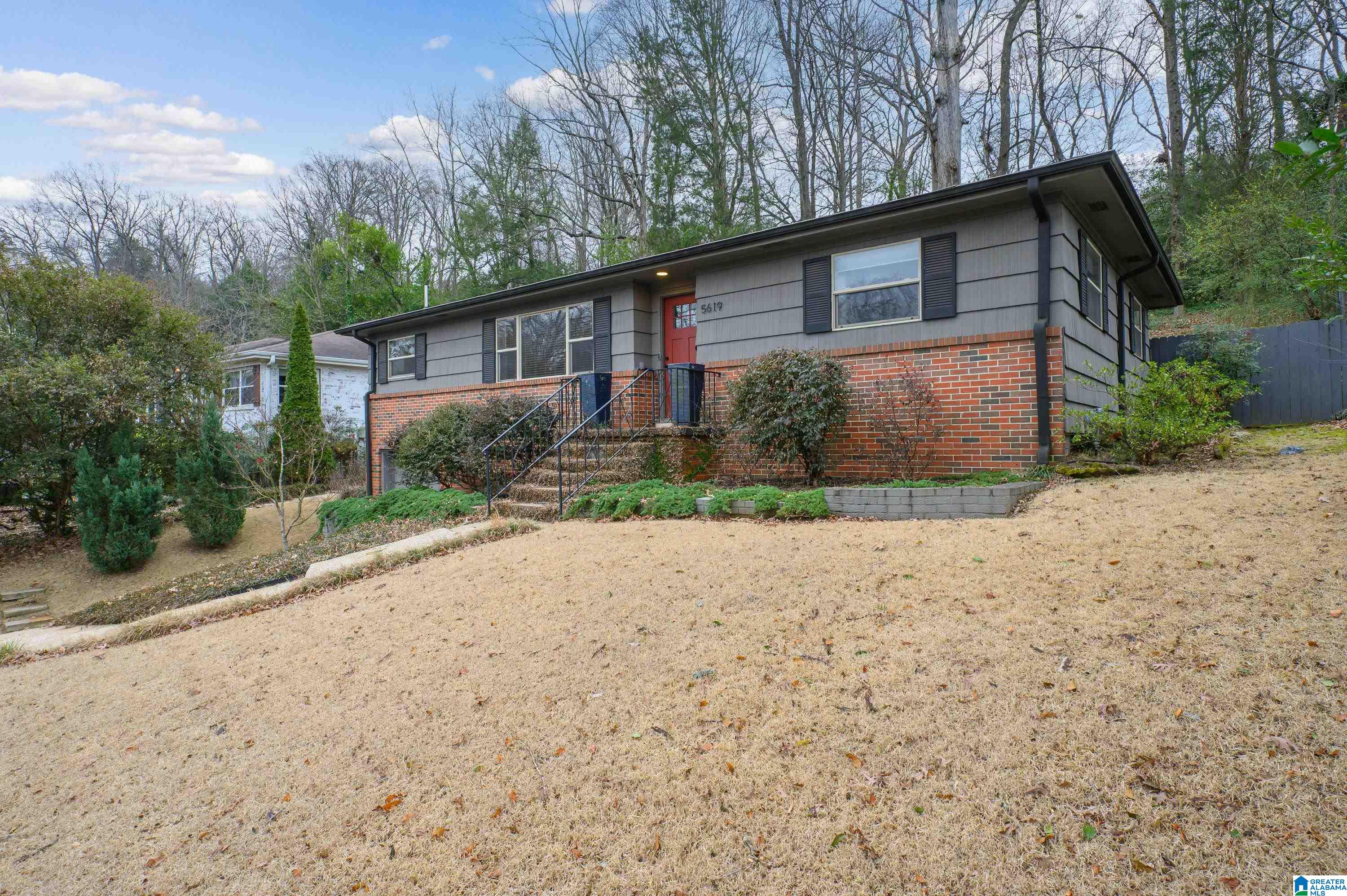 Homes for sale in Birmingham, AL | 5619 11th Avenue S, Birmingham, AL 35222 | MLS# 21444214