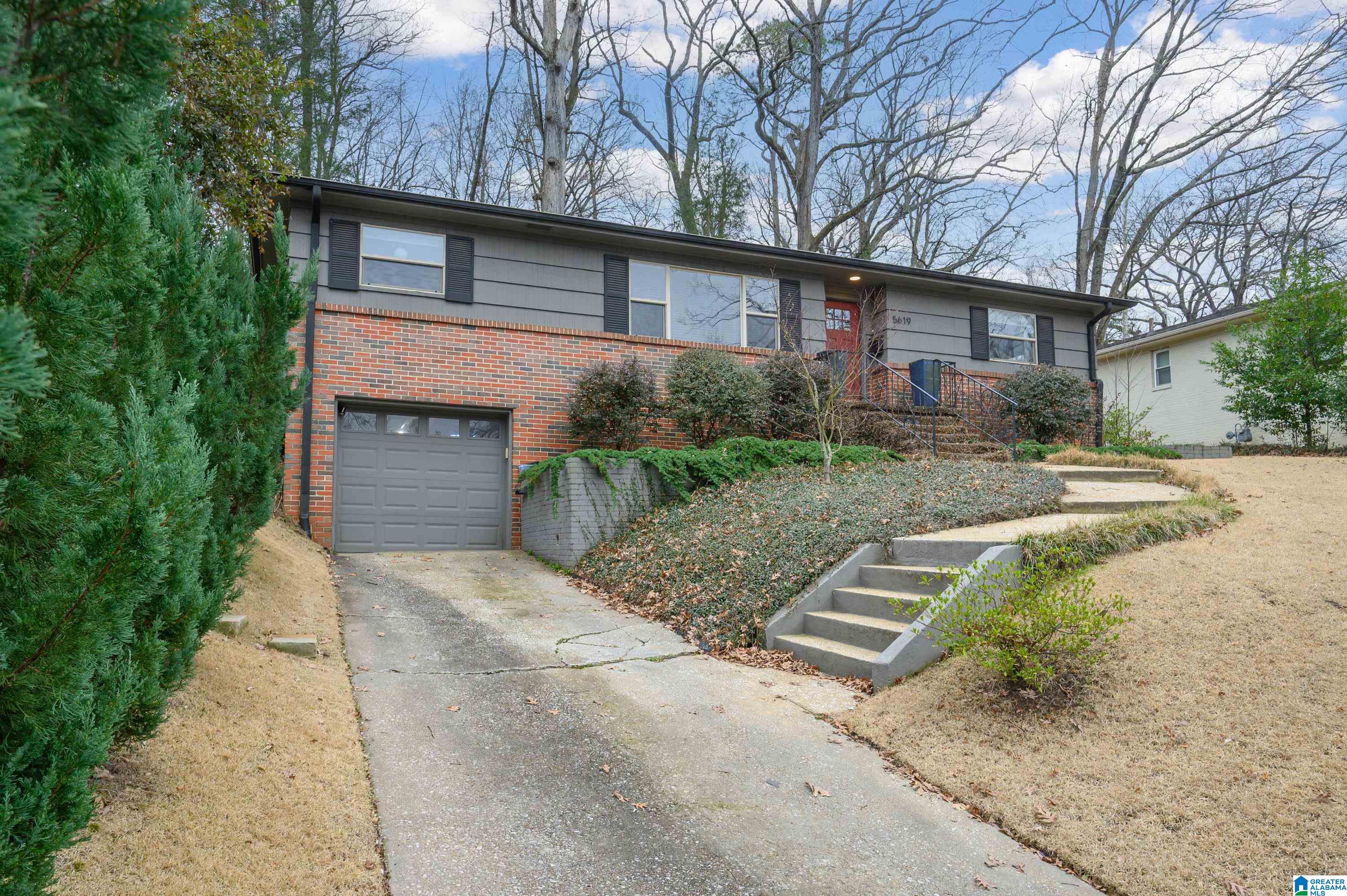 Homes for sale in Birmingham, AL | 5619 11th Avenue S, Birmingham, AL 35222 | MLS# 21444214