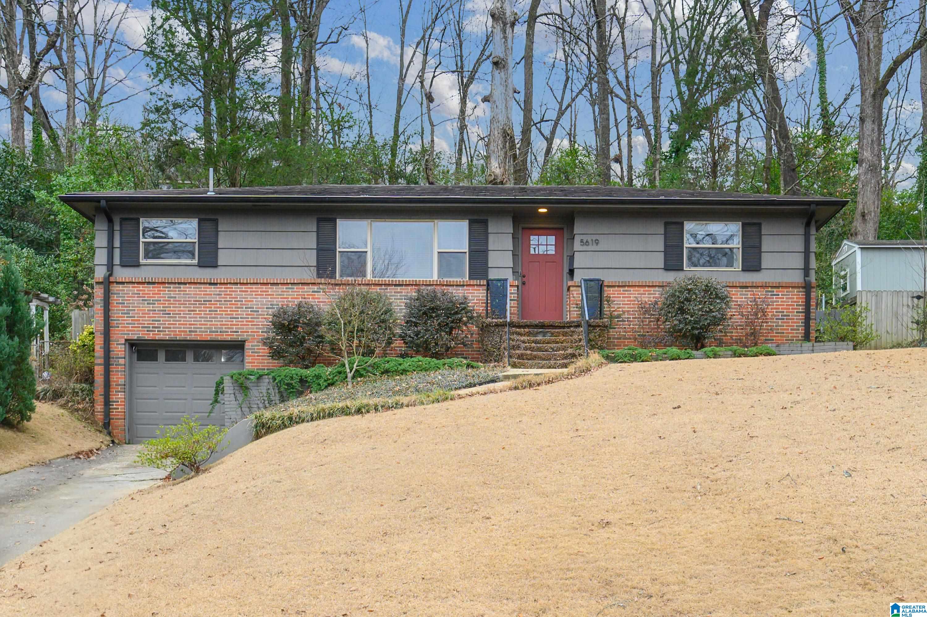 Homes for sale in Birmingham, AL | 5619 11Th Avenue S, Birmingham, AL 35222 | MLS# 21444214