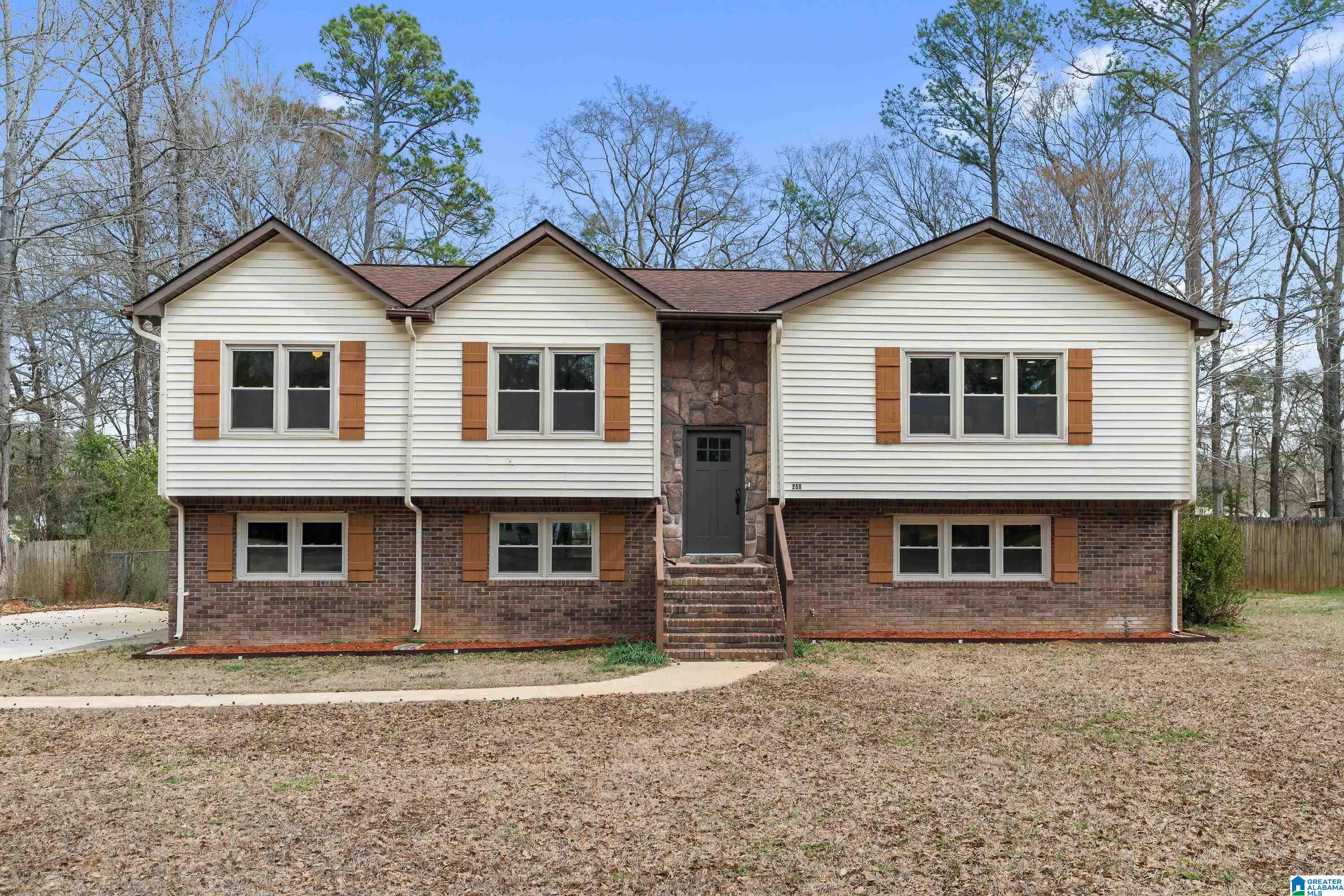 Homes for sale in Montevallo, AL | 250 Comanche Street, Montevallo, AL 35115 | MLS# 21444252