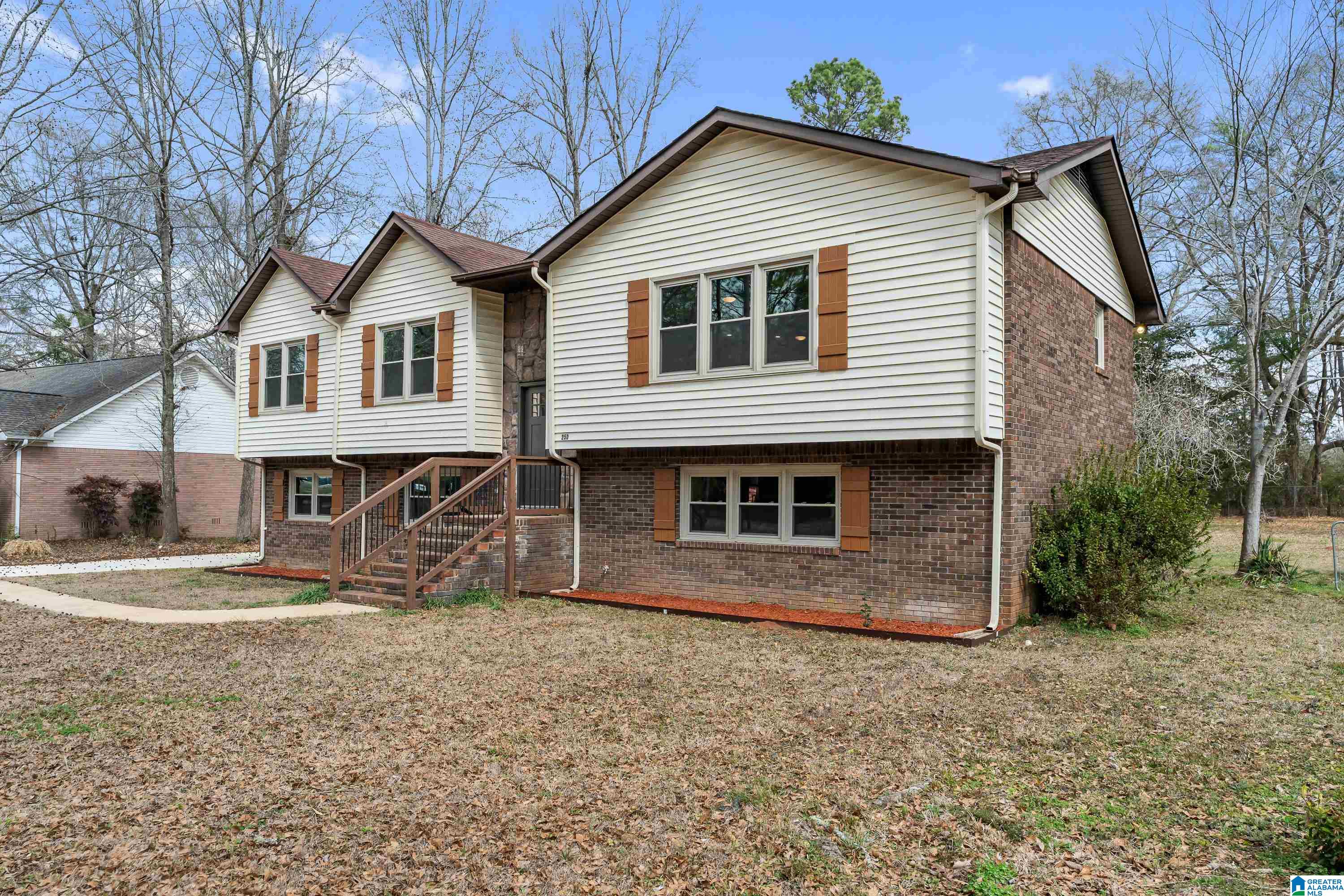 Homes for sale in Montevallo, AL | 250 Comanche Street, Montevallo, AL 35115 | MLS# 21444252