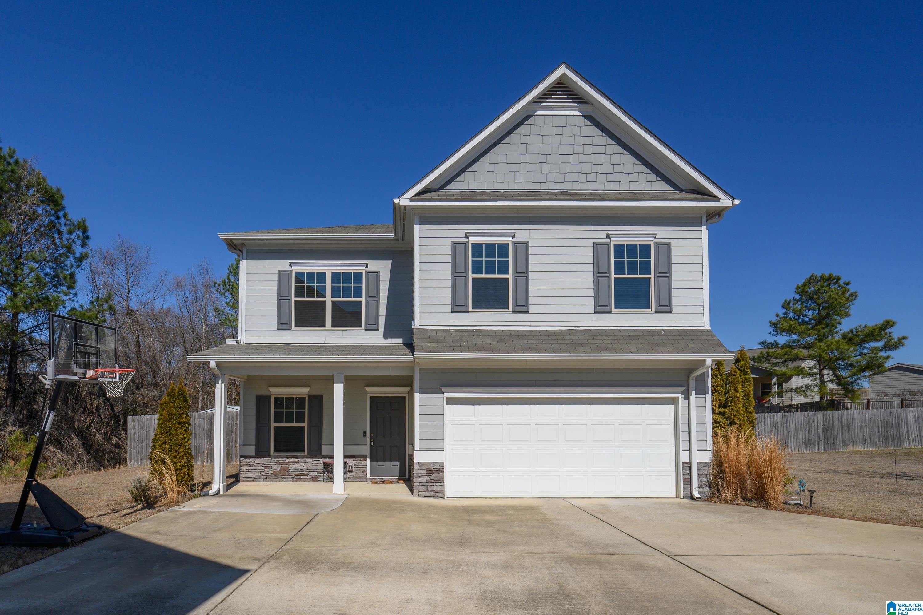 Homes for sale in Columbiana, AL | 820 Ridgeway Avenue, Columbiana, AL 35051 | MLS# 21444292