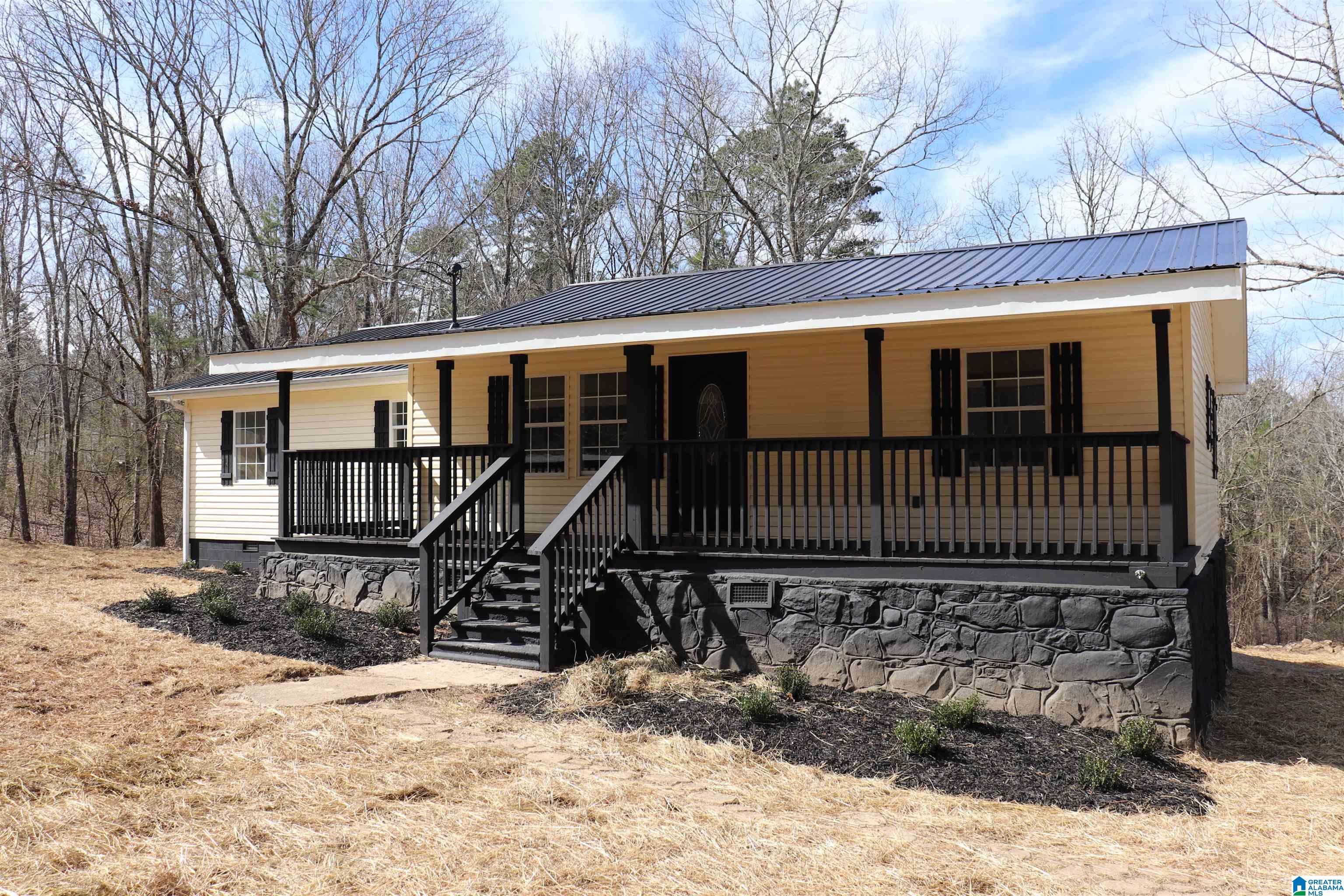 Homes for sale in Altoona, AL | 1560 Buzzard Rock Road, Altoona, AL 35952 | MLS# 21444317