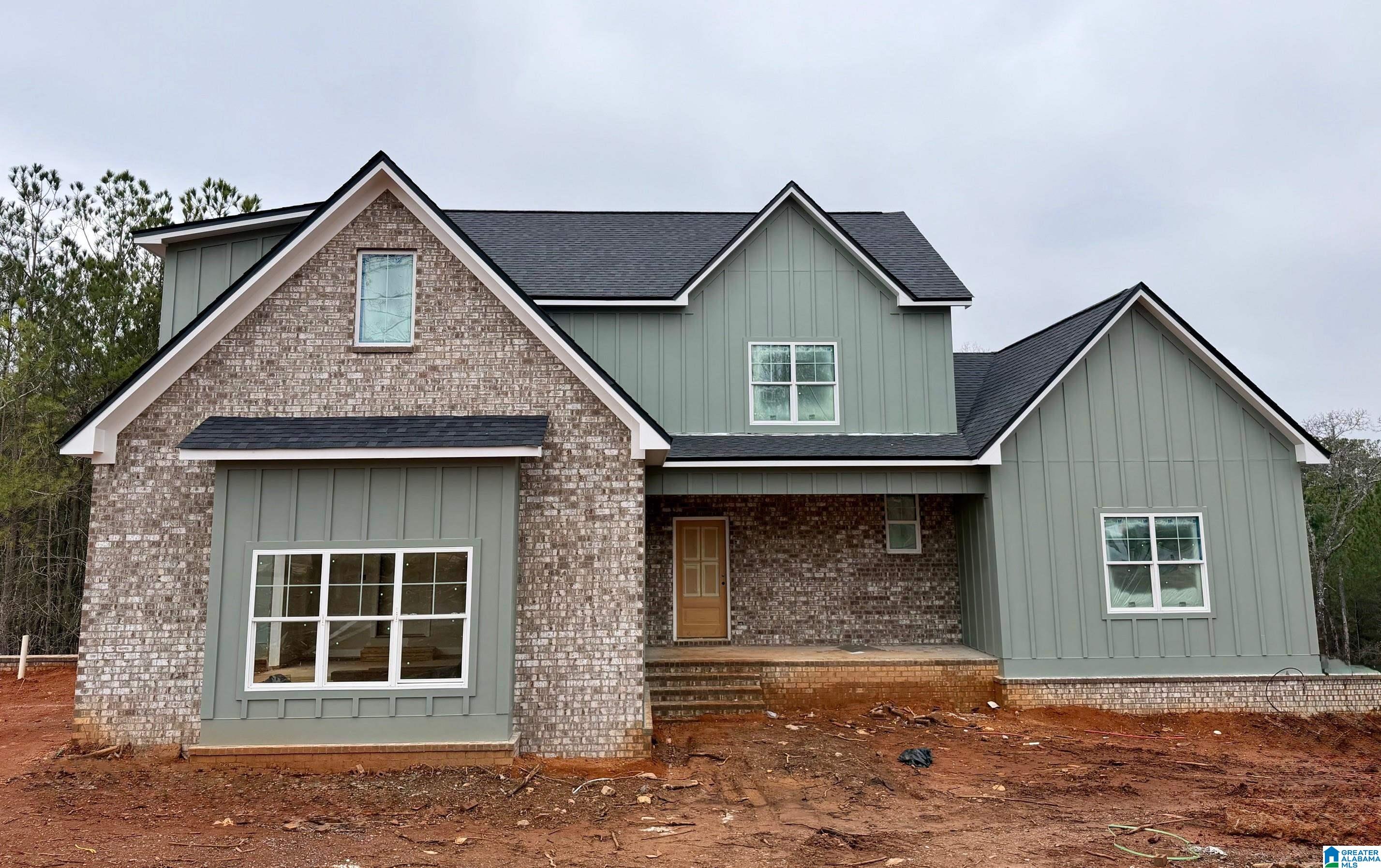 Homes for sale in Pell City, AL | 198 Estates Club Dr, Pell City, AL 35128 | MLS# 21444327