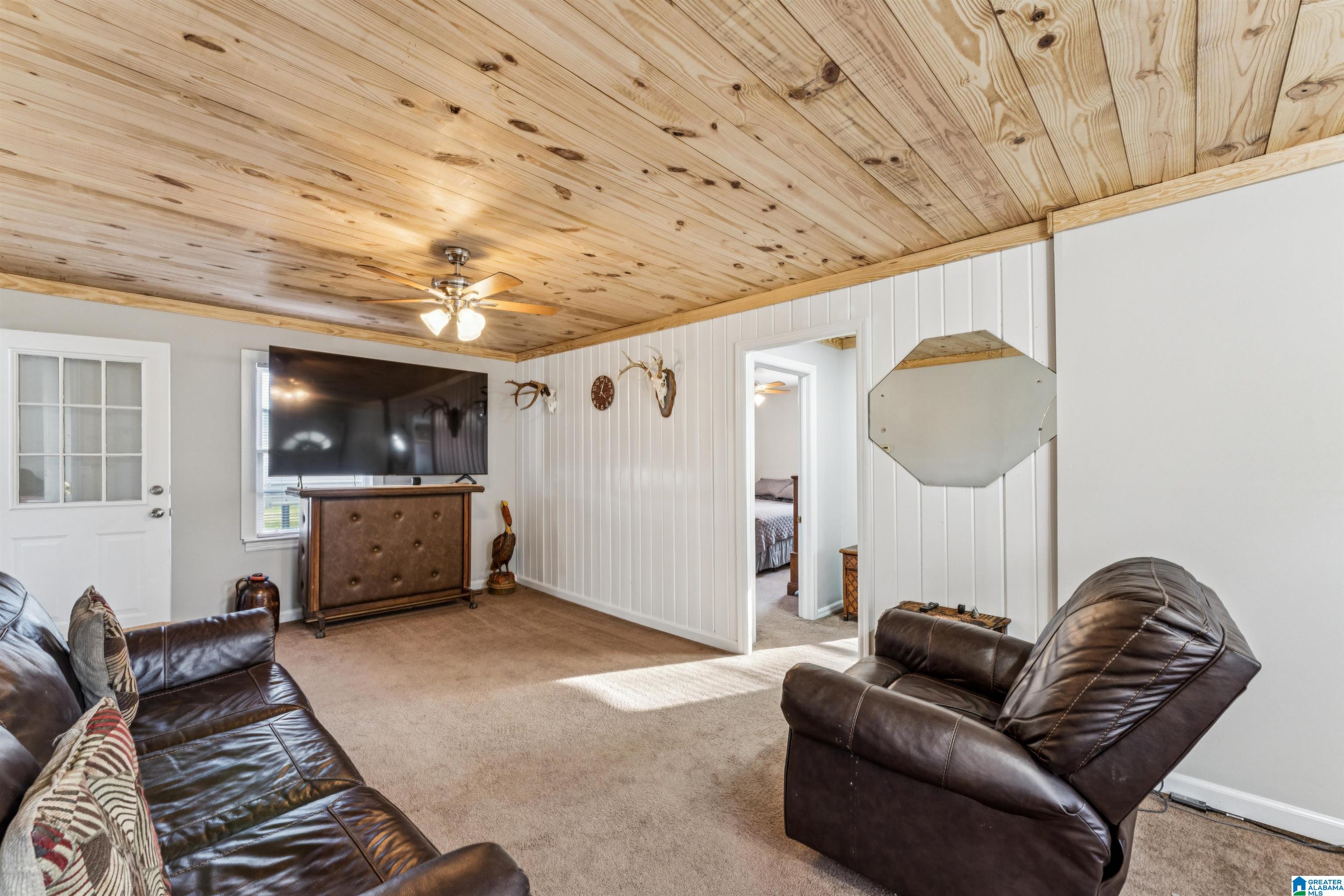 Homes for sale in Hueytown, AL | 2301 27Th Avenue N, Hueytown, AL 35023 | MLS# 21444351