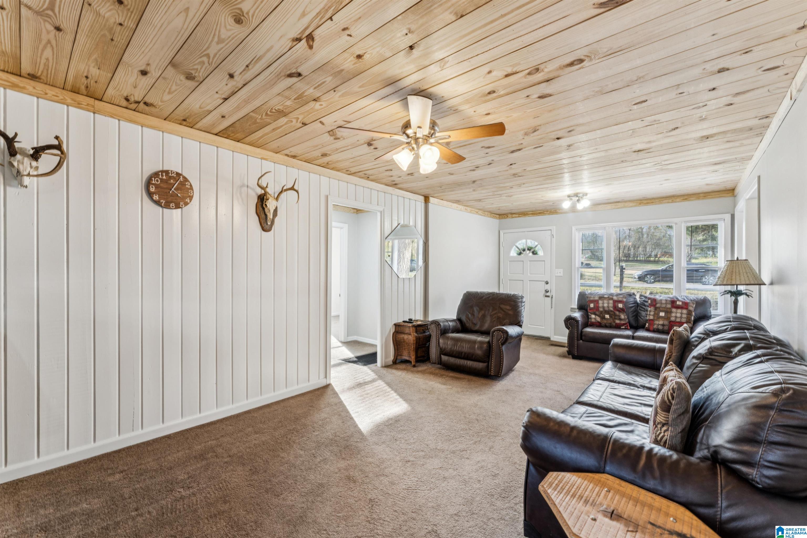 Homes for sale in Hueytown, AL | 2301 27Th Avenue N, Hueytown, AL 35023 | MLS# 21444351