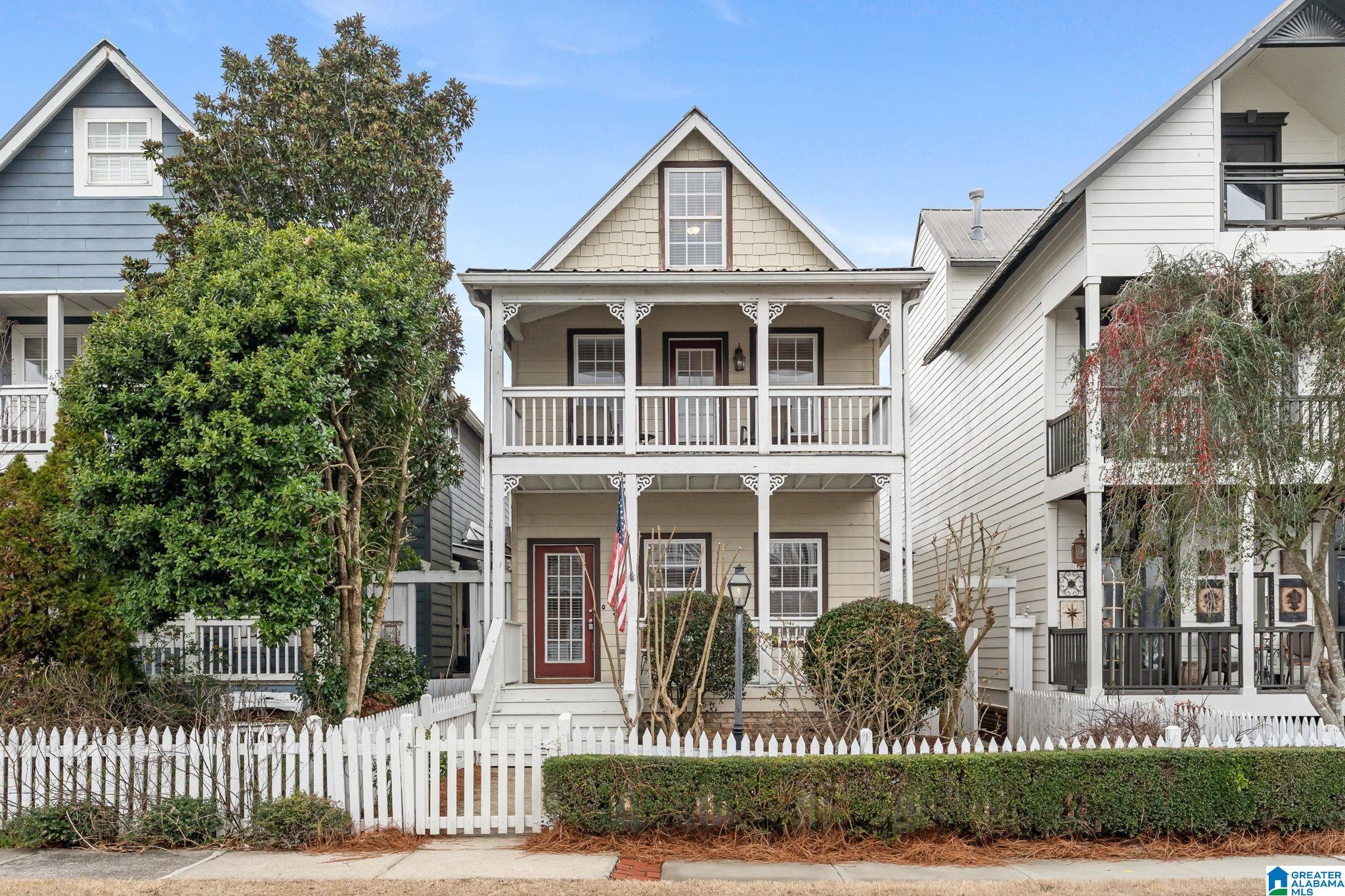 Homes for sale in Helena, AL | 107 Lake Davidson Lane, Helena, AL 35080 | MLS# 21444362