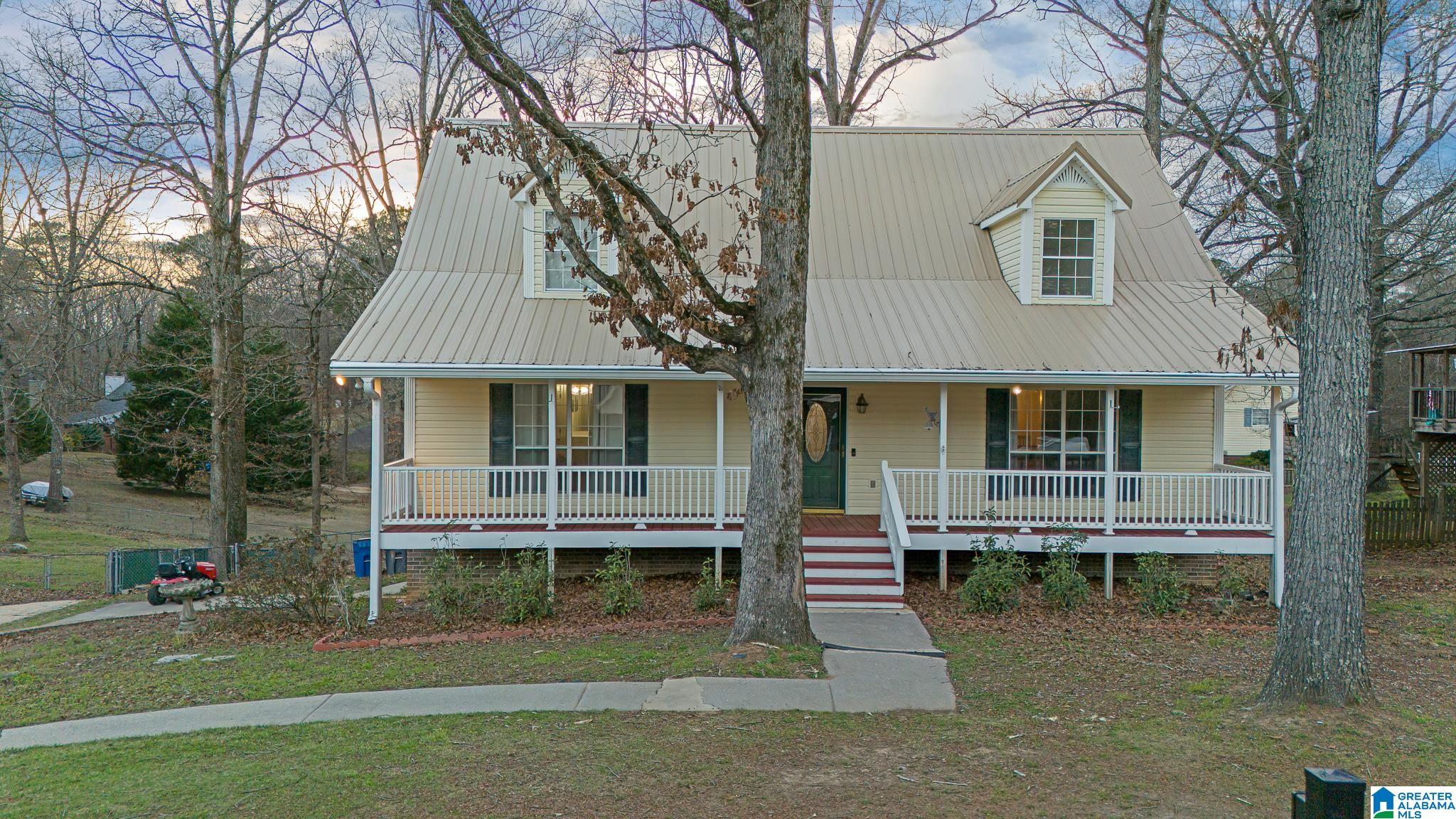 Homes for sale in Hueytown, AL | 2208 Deer Run Lane, Hueytown, AL 35023 | MLS# 21444380