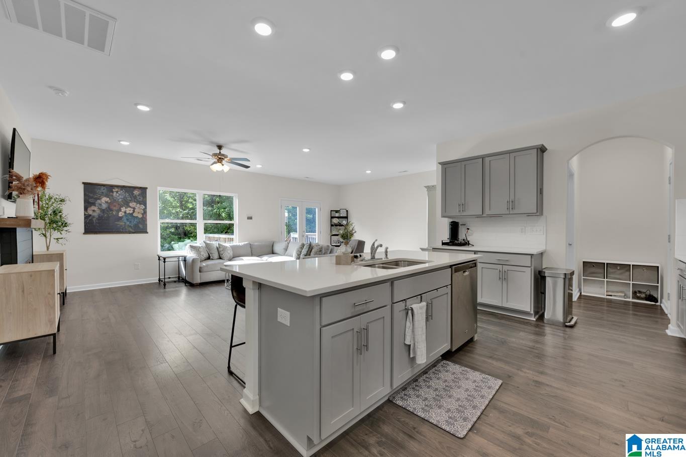 Homes for sale in Gardendale, AL | 7184 Pine Mountain Circle, Gardendale, AL 35071 | MLS# 21444399