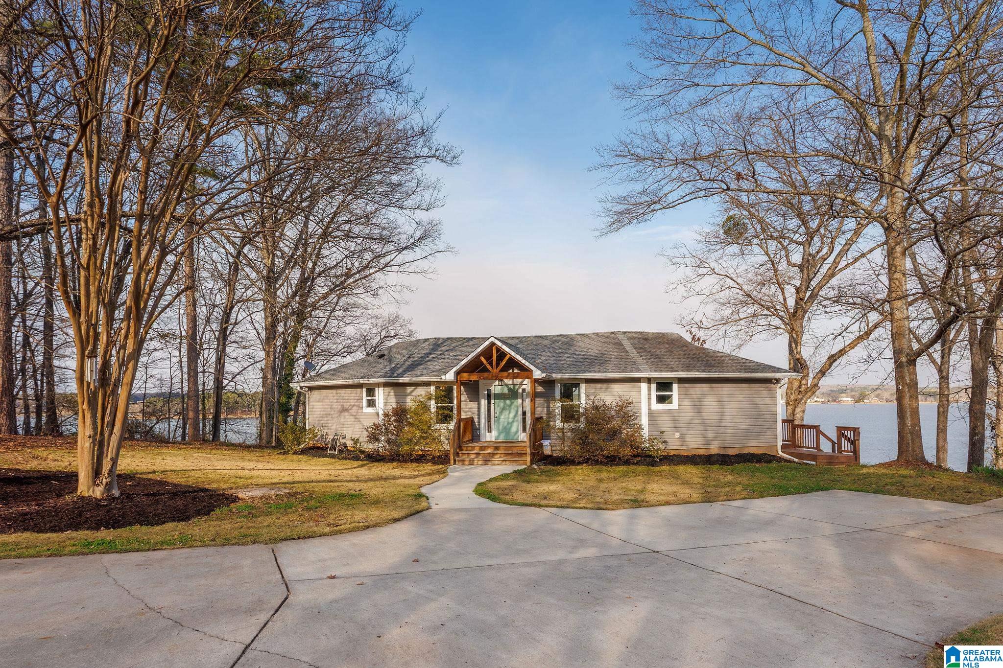 Homes for sale in Pell City, AL | 900 Sunset Road, Pell City, AL 35128 | MLS# 21444416