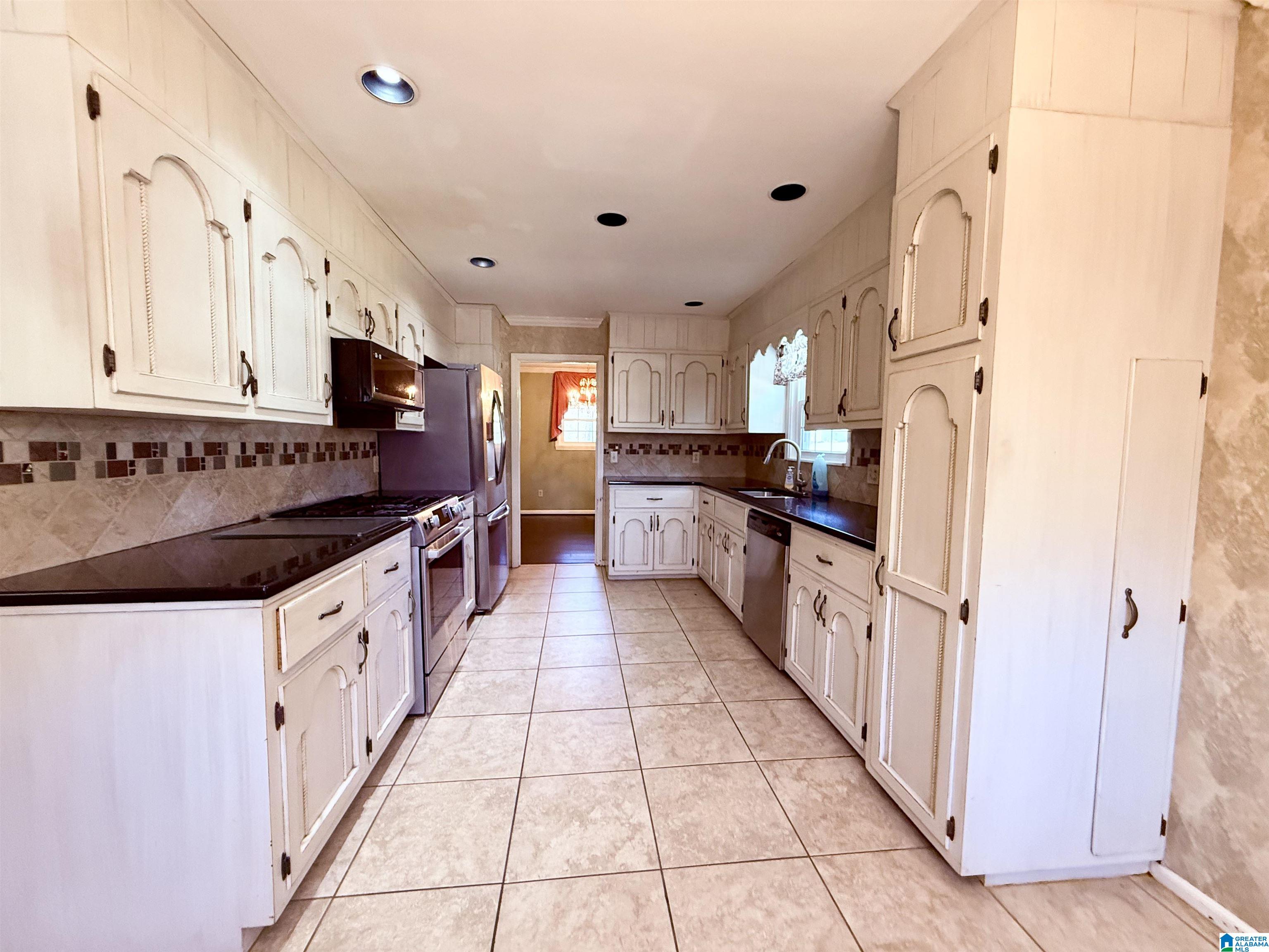 Homes for sale in Hoover, AL | 3448 Hurricane Road, Hoover, AL 35226 | MLS# 21444424