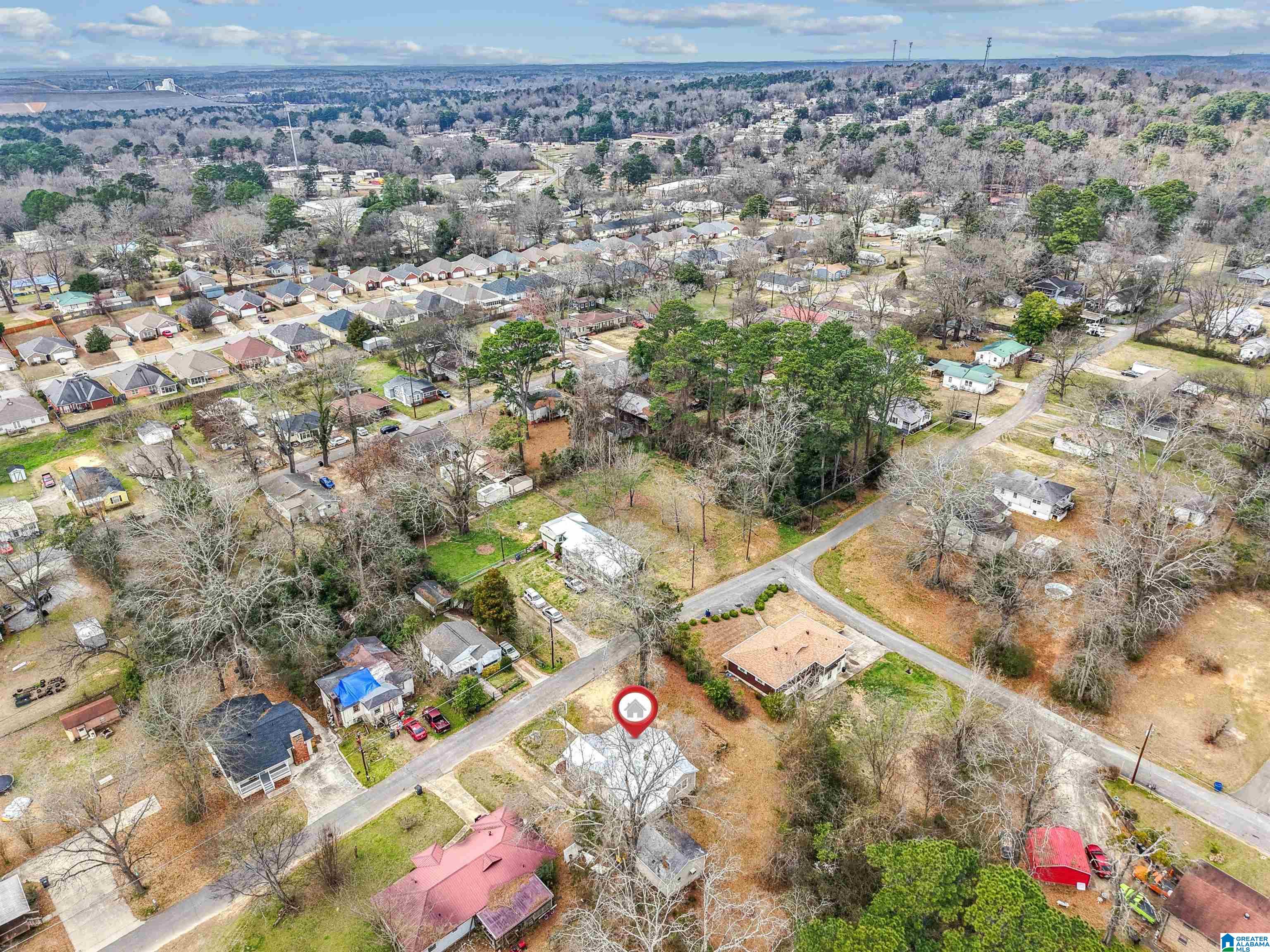 Homes for sale in Hueytown, AL | 120 Honeysuckle Road, Hueytown, AL 35023 | MLS# 21444442