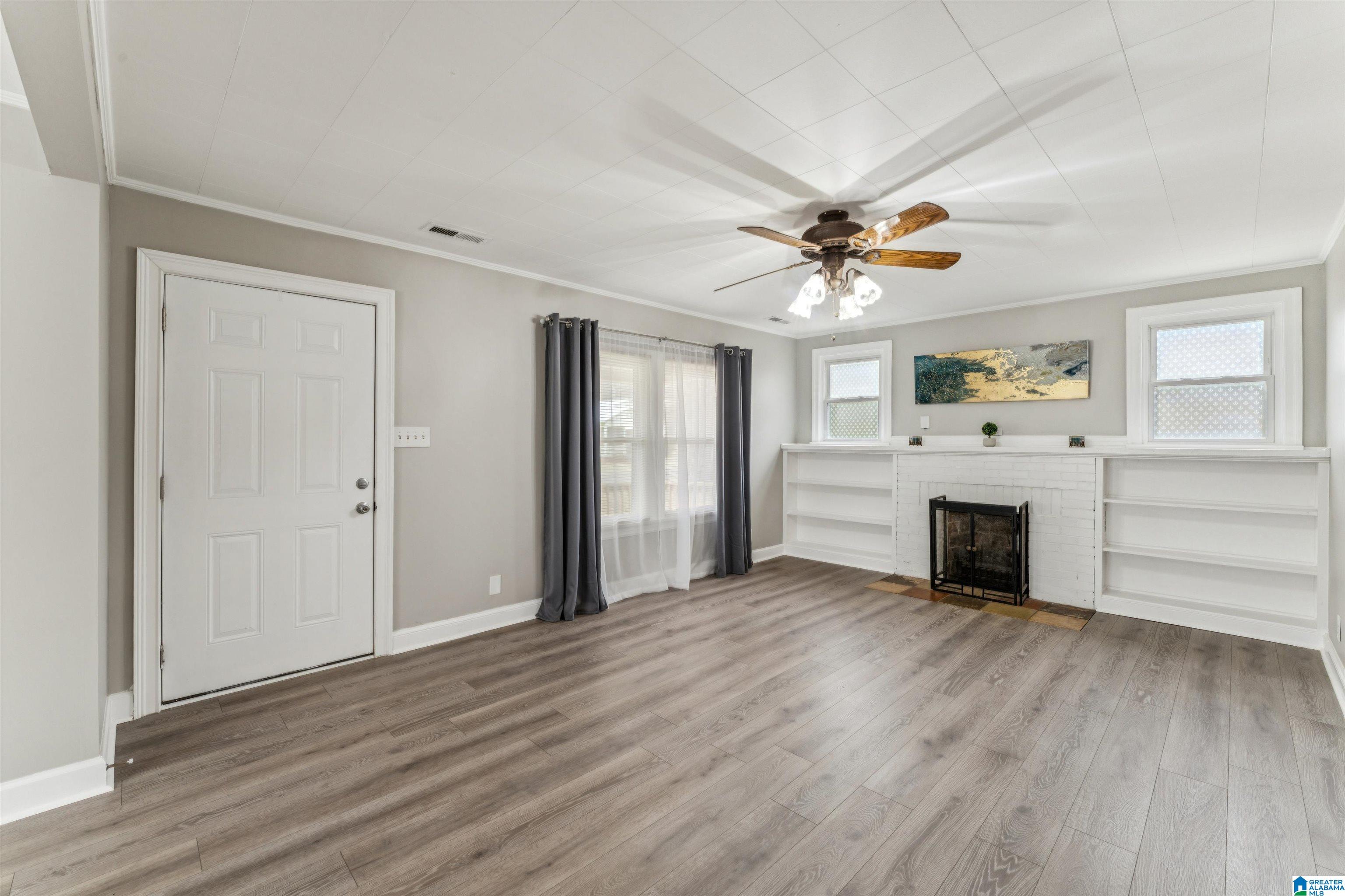 Homes for sale in Hueytown, AL | 120 Honeysuckle Road, Hueytown, AL 35023 | MLS# 21444442