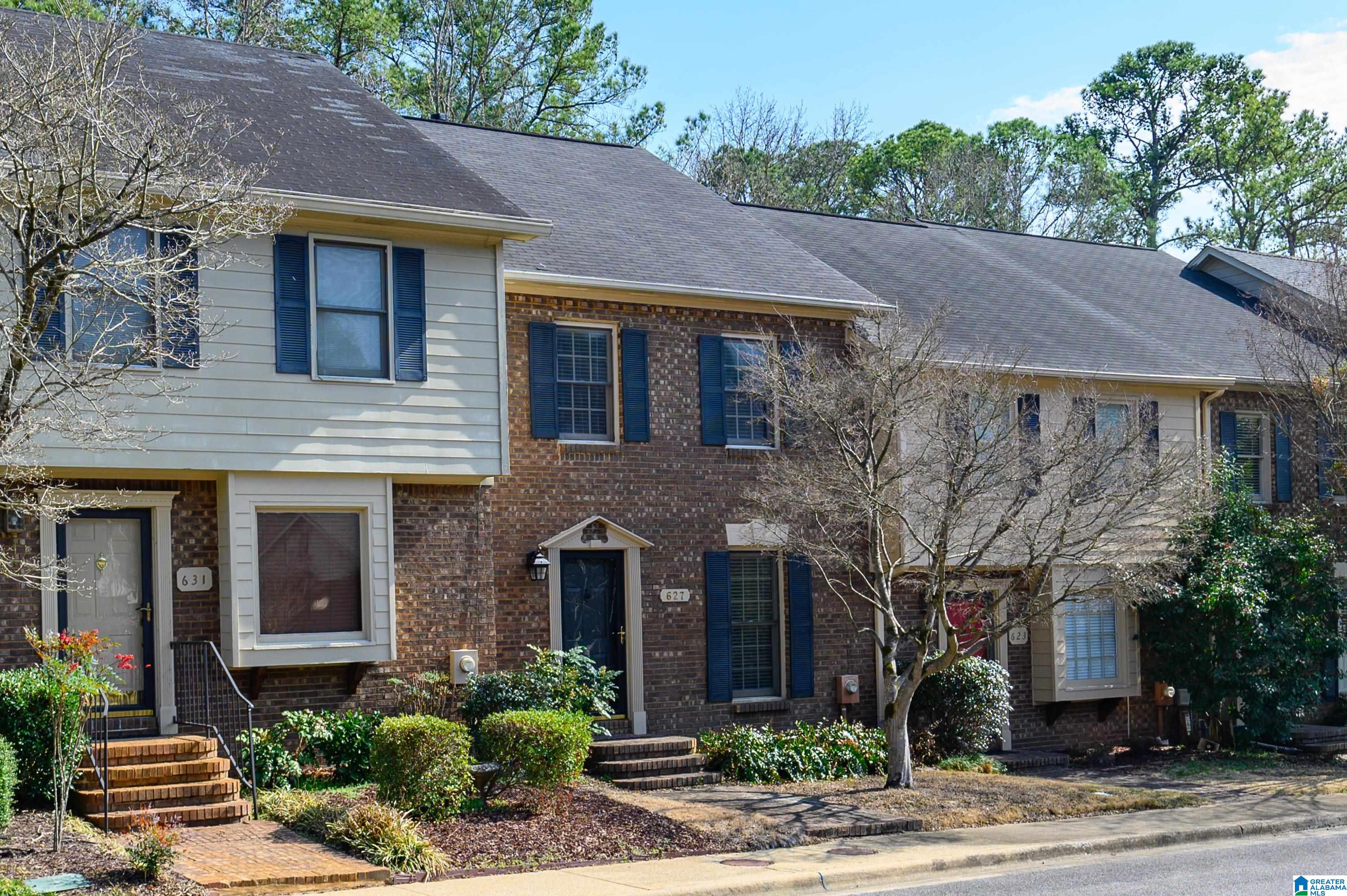 Homes for sale in Hoover, AL | 627 Mountain Laurel Court, Hoover, AL 35244 | MLS# 21444450