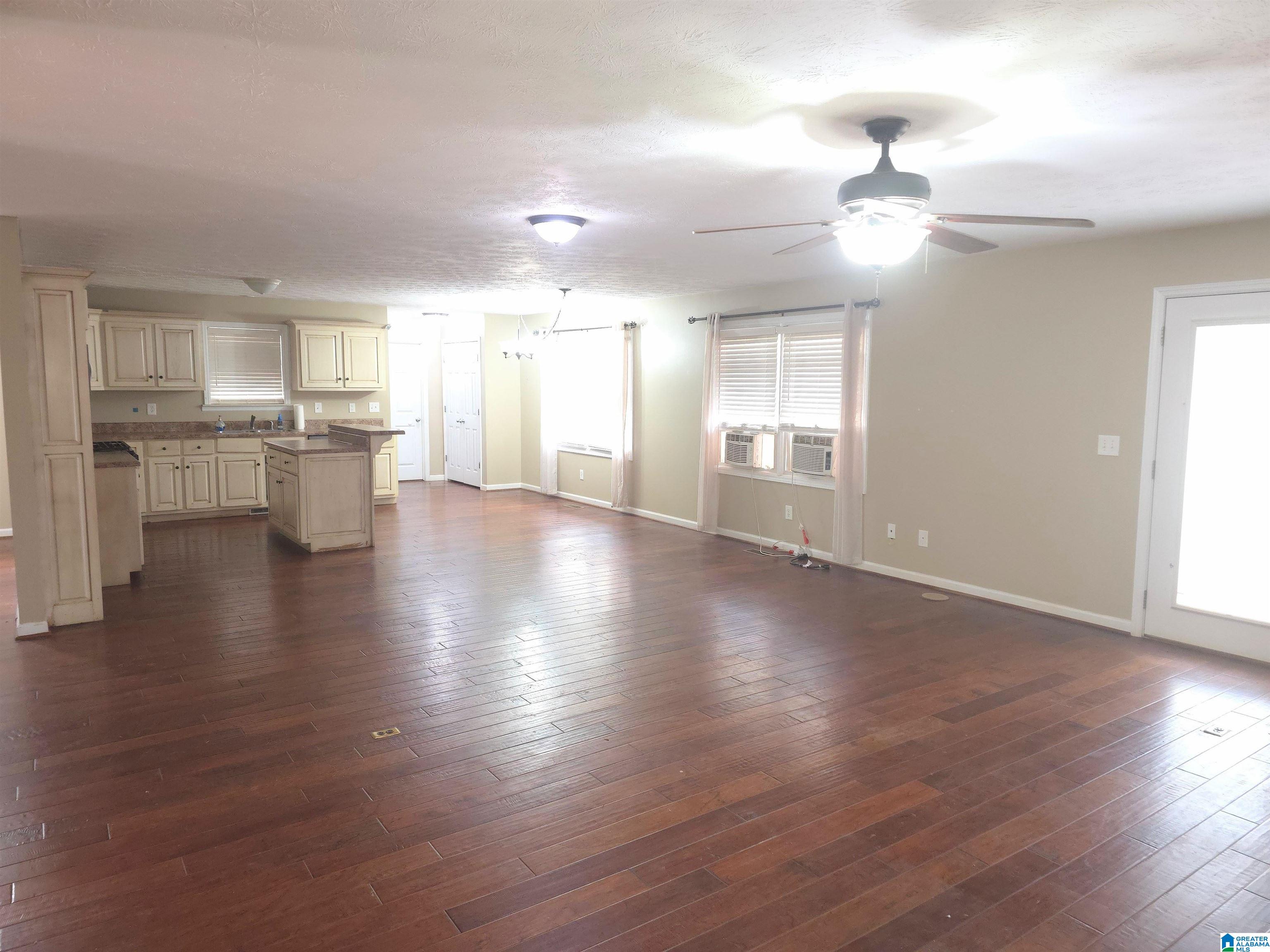 Homes for sale in Talladega, AL | 1018 Southwood Avenue, Talladega, AL 35160 | MLS# 21444452