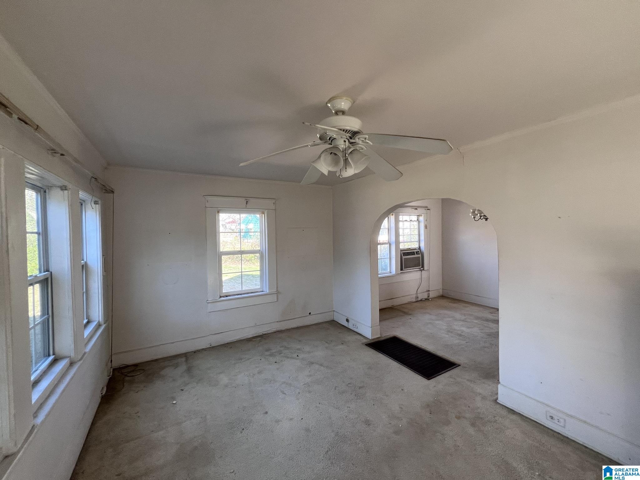 Homes for sale in Birmingham, AL | 2221 Pearson Avenue Sw, Birmingham, AL 35211 | MLS# 21444455