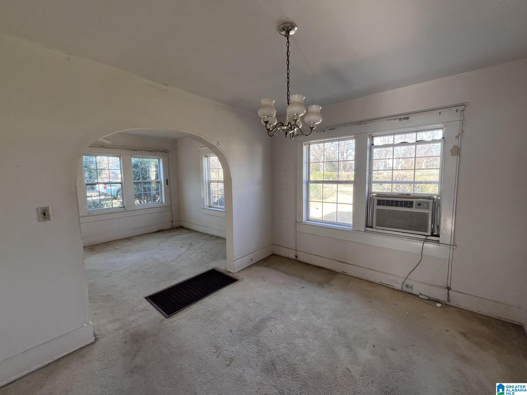 Homes for sale in Birmingham, AL | 2221 Pearson Avenue Sw, Birmingham, AL 35211 | MLS# 21444455