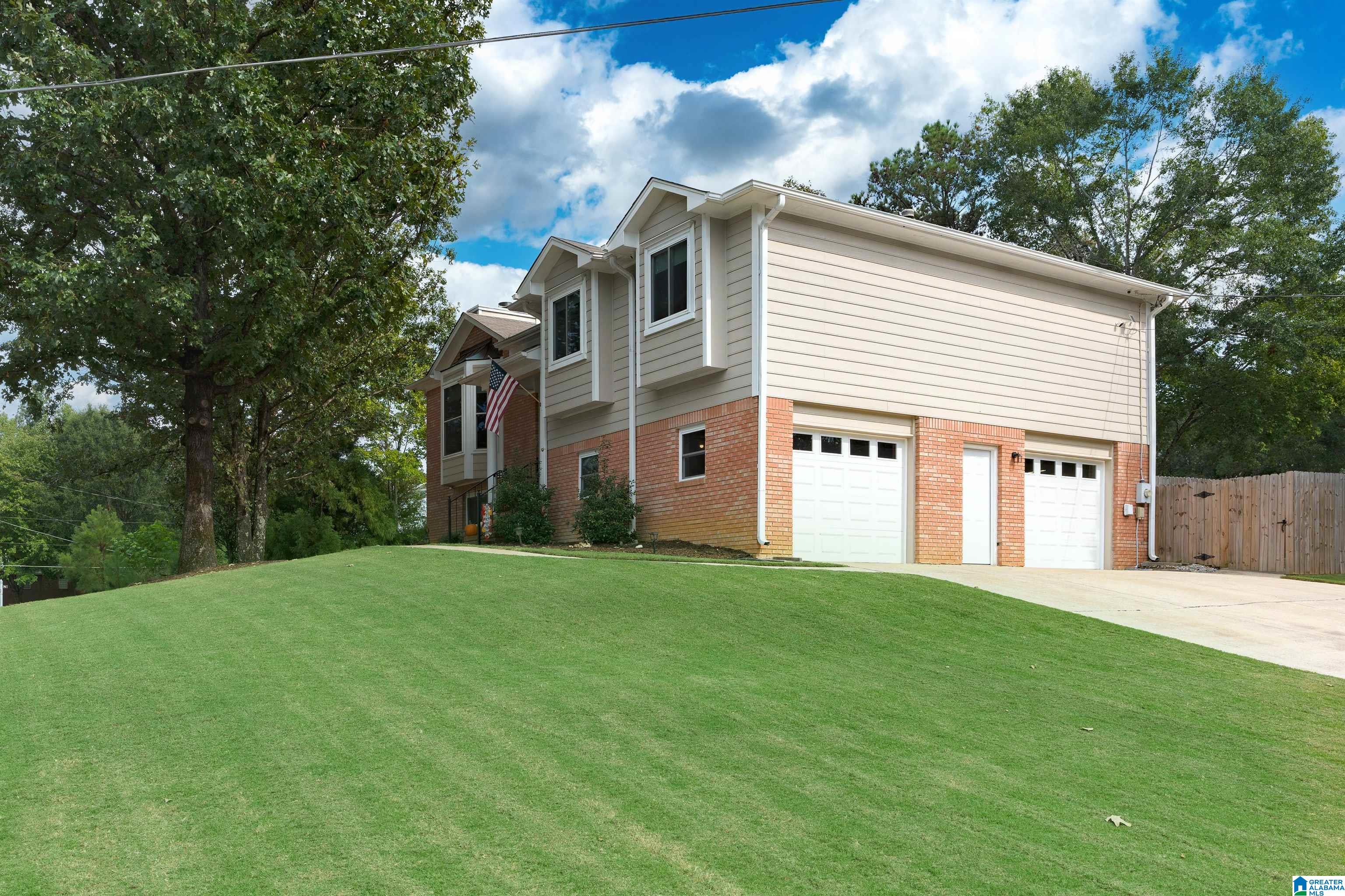 Homes for sale in Helena, AL | 201 Stonecroft Dr, Helena, AL 35080 | MLS# 21444476