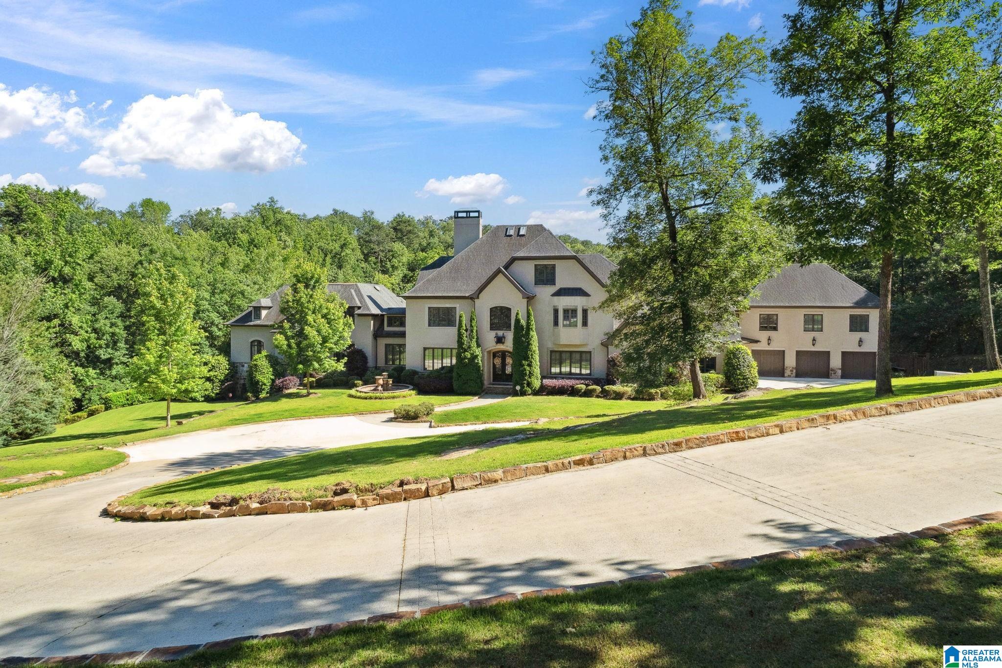 Homes for sale in Mountain Brook, AL | 2821 Shook Hill Circle, Mountain Brook, AL 35223 | MLS# 21444481