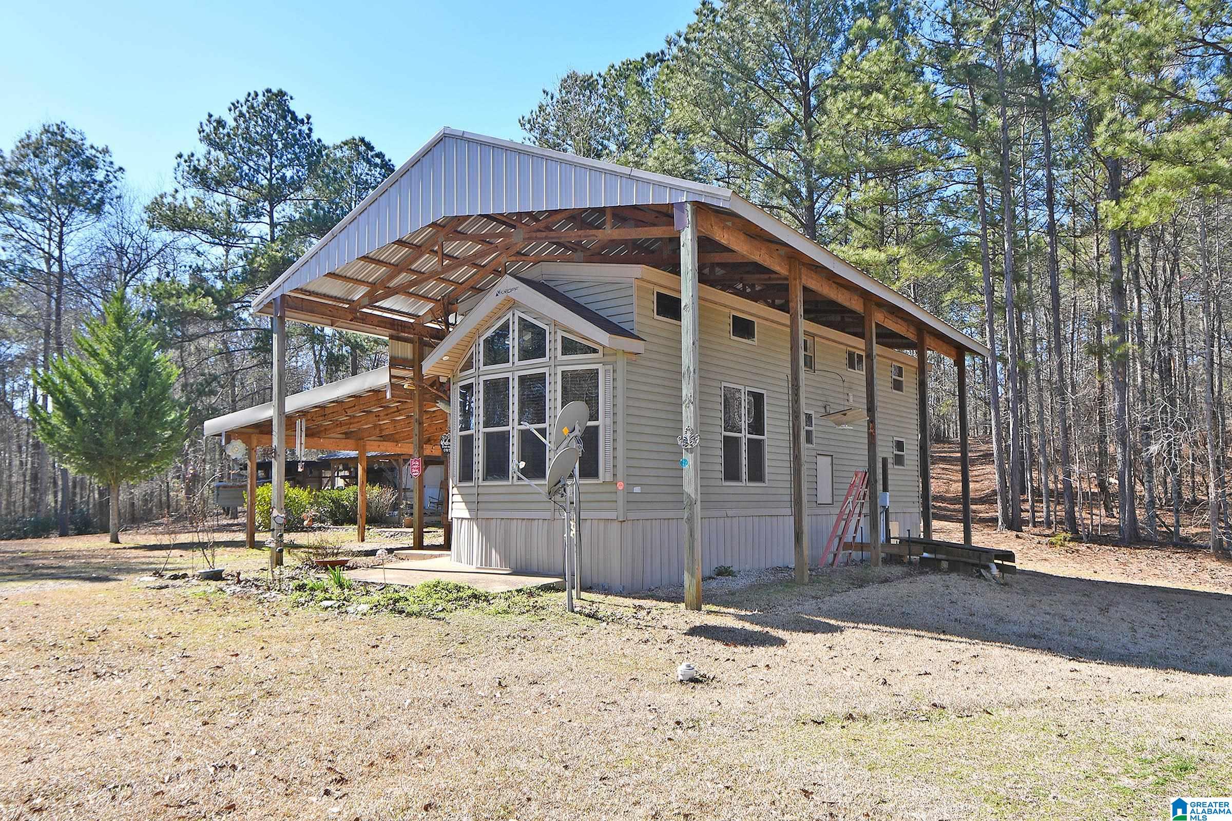 Homes for sale in Wedowee, AL | 1424 County Road 275, Wedowee, AL 36278 | MLS# 21444485