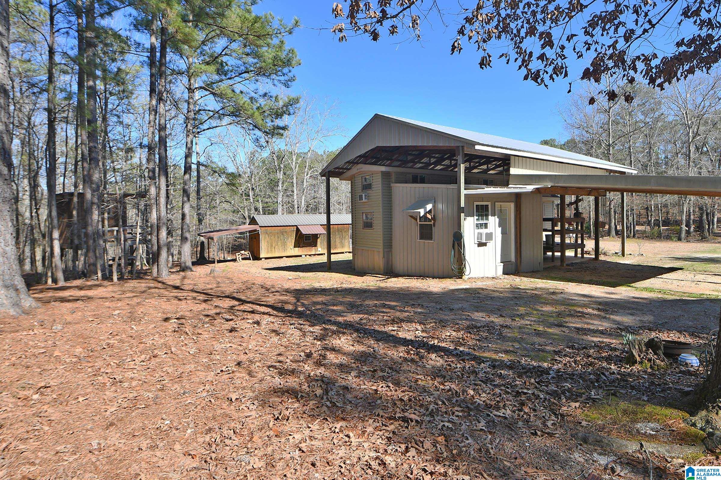 Homes for sale in Wedowee, AL | 1424 County Road 275, Wedowee, AL 36278 | MLS# 21444485