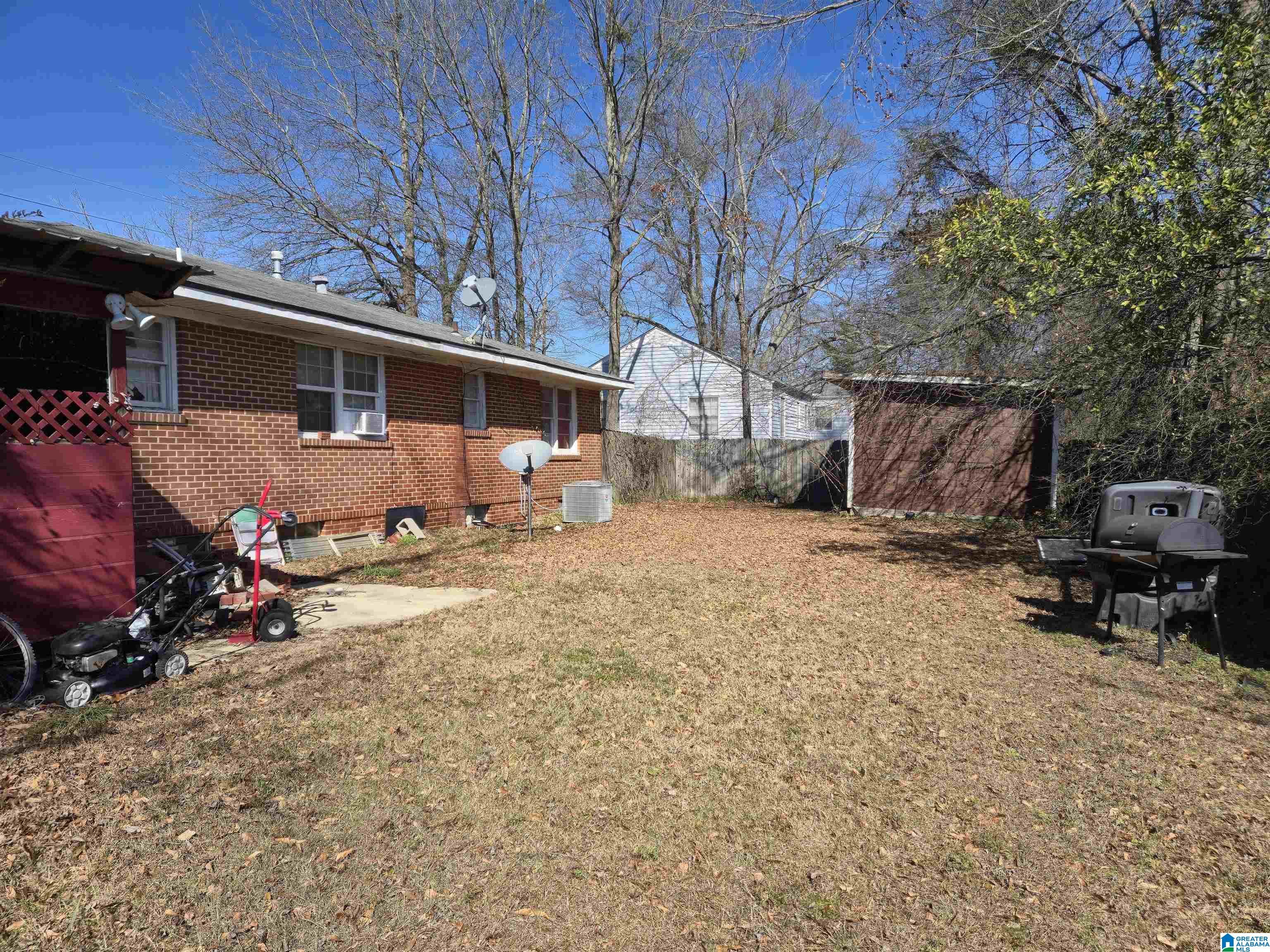 Homes for sale in Tuscaloosa, AL | 919 University Lane, Tuscaloosa, AL 35401 | MLS# 21444490