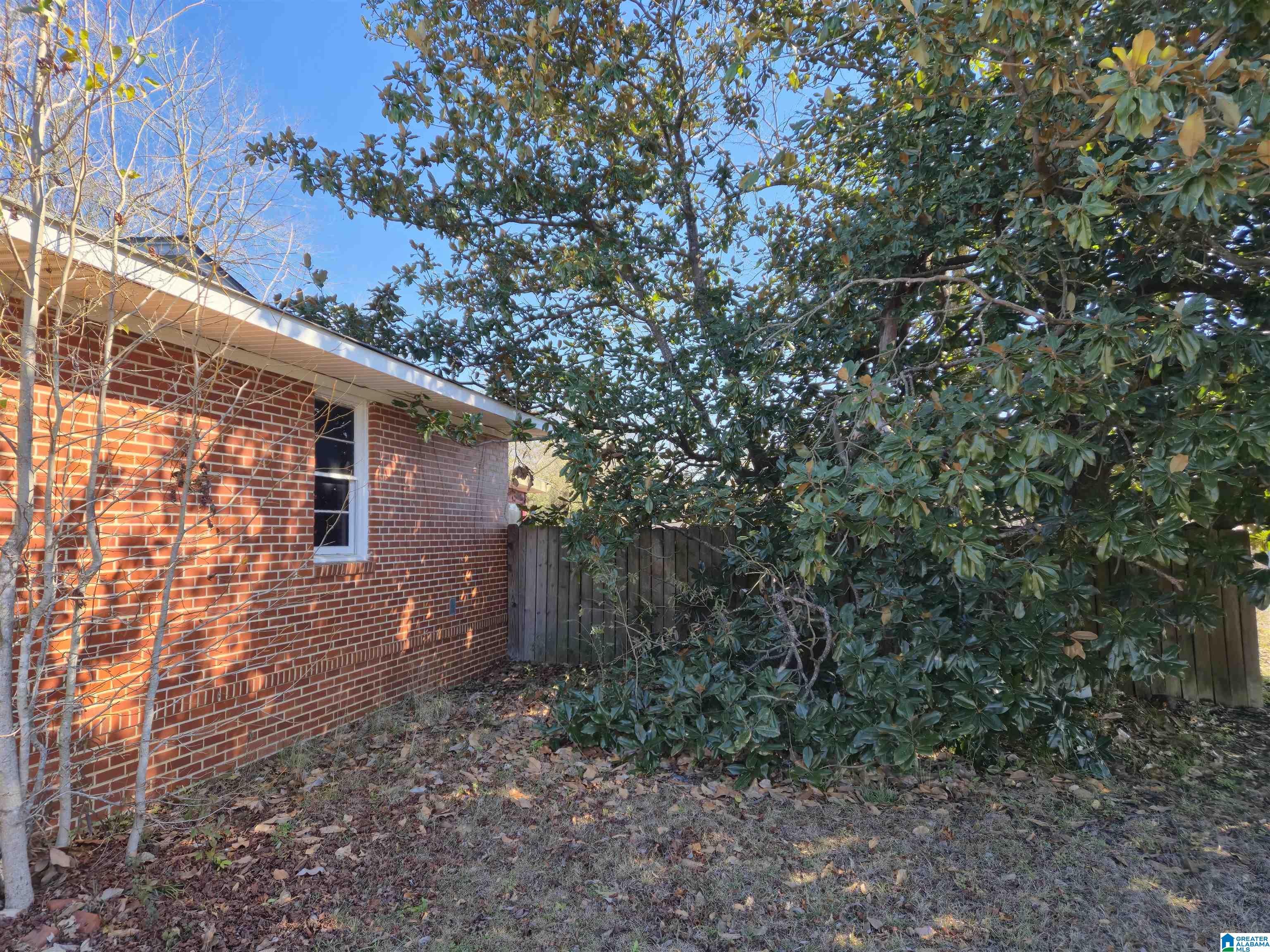 Homes for sale in Tuscaloosa, AL | 919 University Lane, Tuscaloosa, AL 35401 | MLS# 21444490