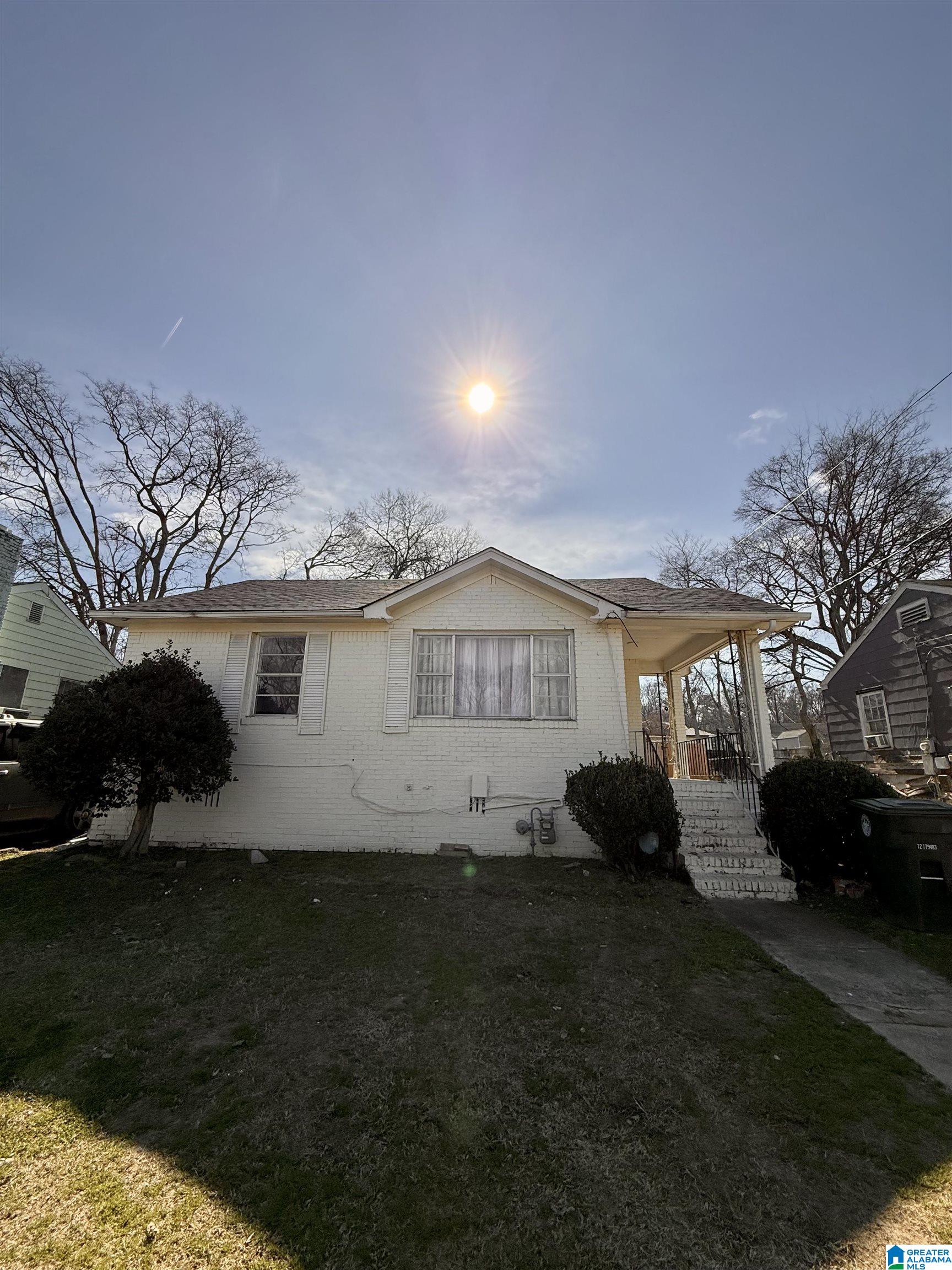 113 W 16TH AVENUE