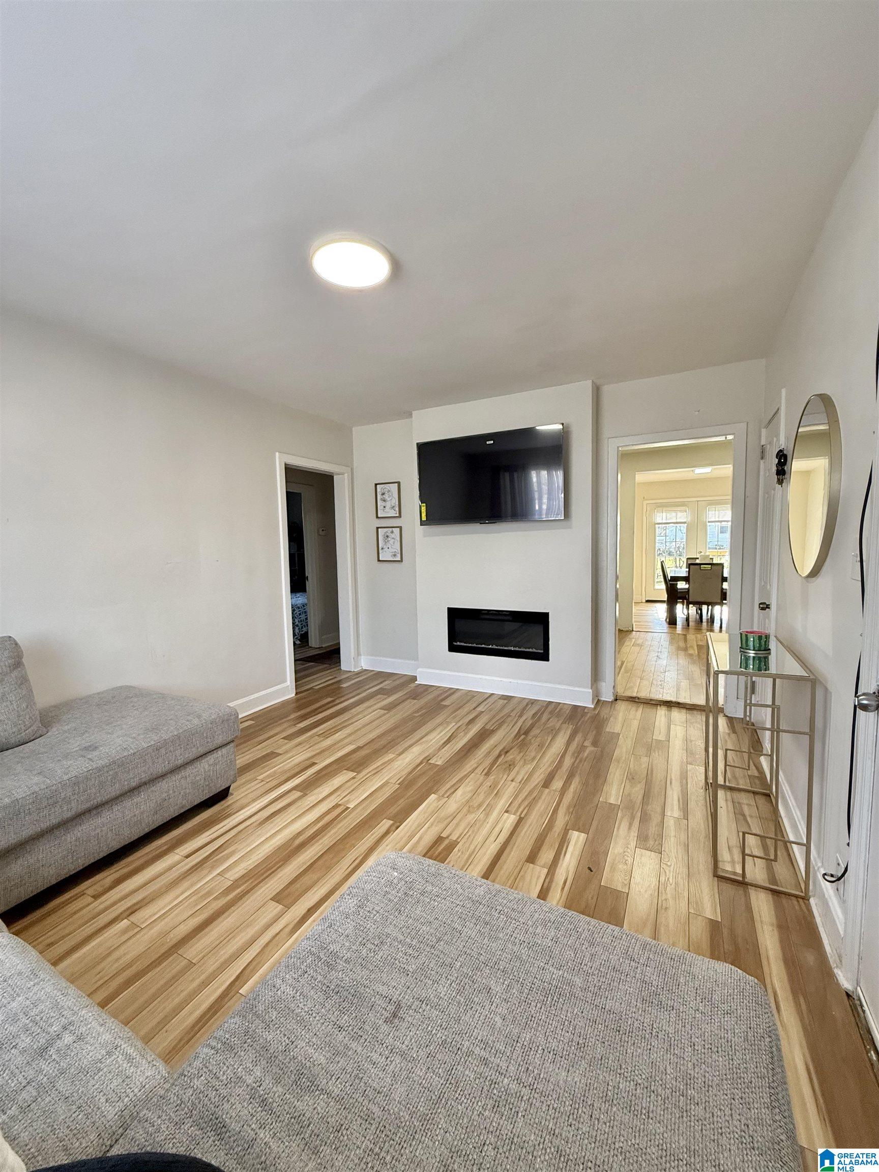 Photo 2 of Sale Pending at 113 W 16th Avenue, Birmingham, AL 35204 | MLS# 21444522 | Listing updated on 2026-04-22
