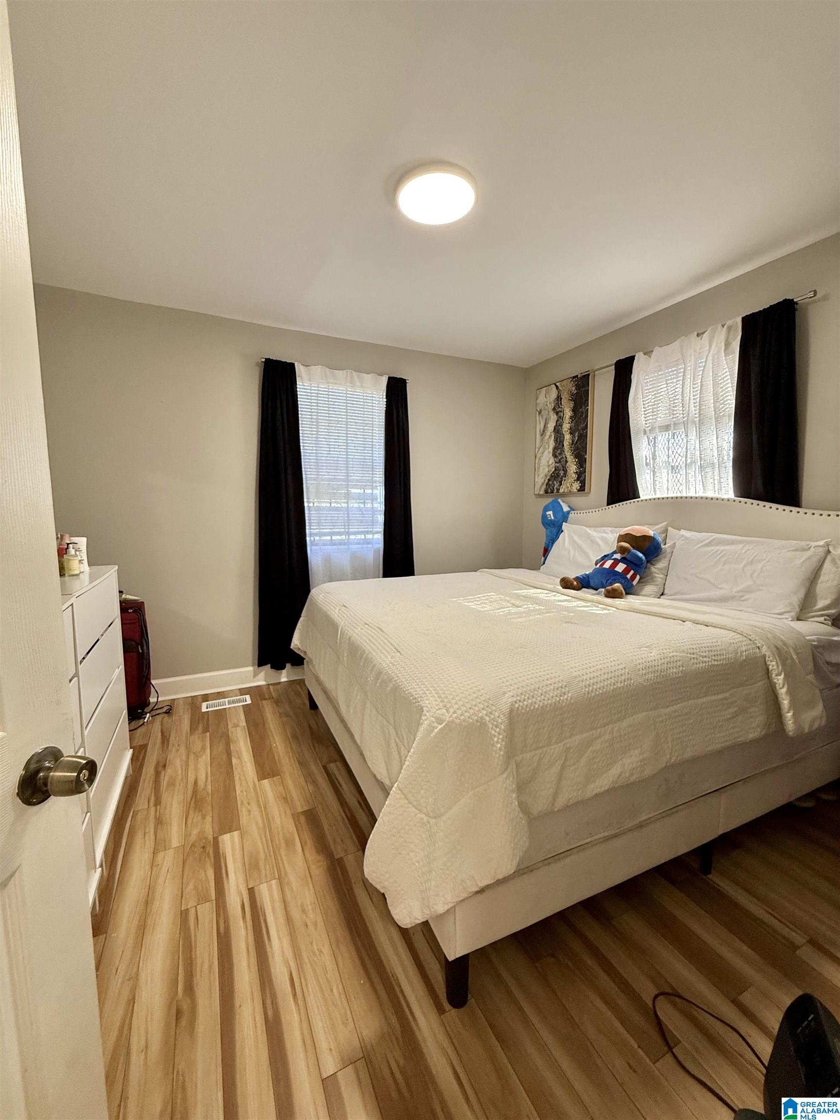Photo 3 of Sale Pending at 113 W 16th Avenue, Birmingham, AL 35204 | MLS# 21444522 | Listing updated on 2026-04-22