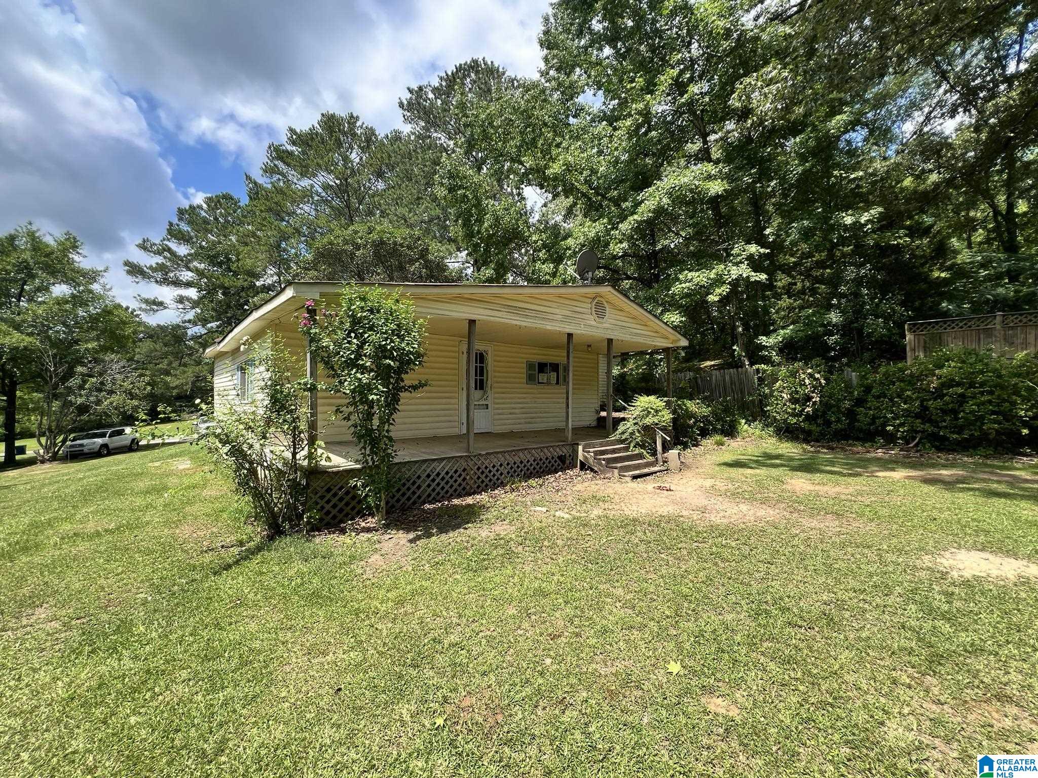 Homes for sale in Warrior, AL | 70 Ledlow Road, Warrior, AL 35180 | MLS# 21444523