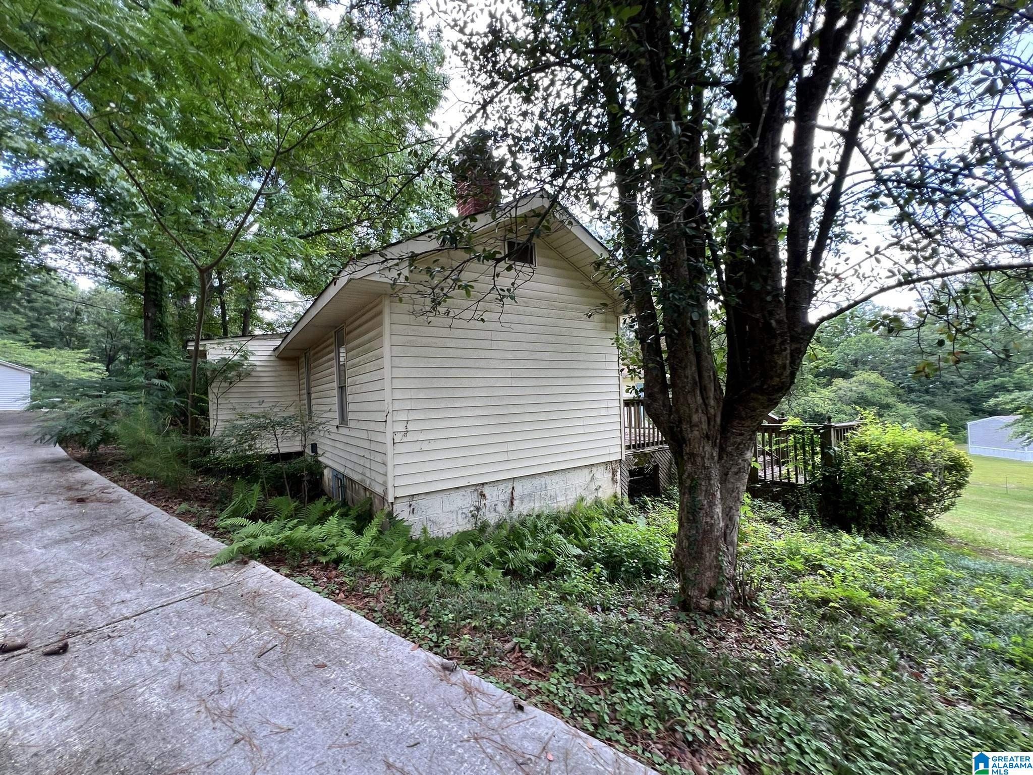 Homes for sale in Warrior, AL | 70 Ledlow Road, Warrior, AL 35180 | MLS# 21444523