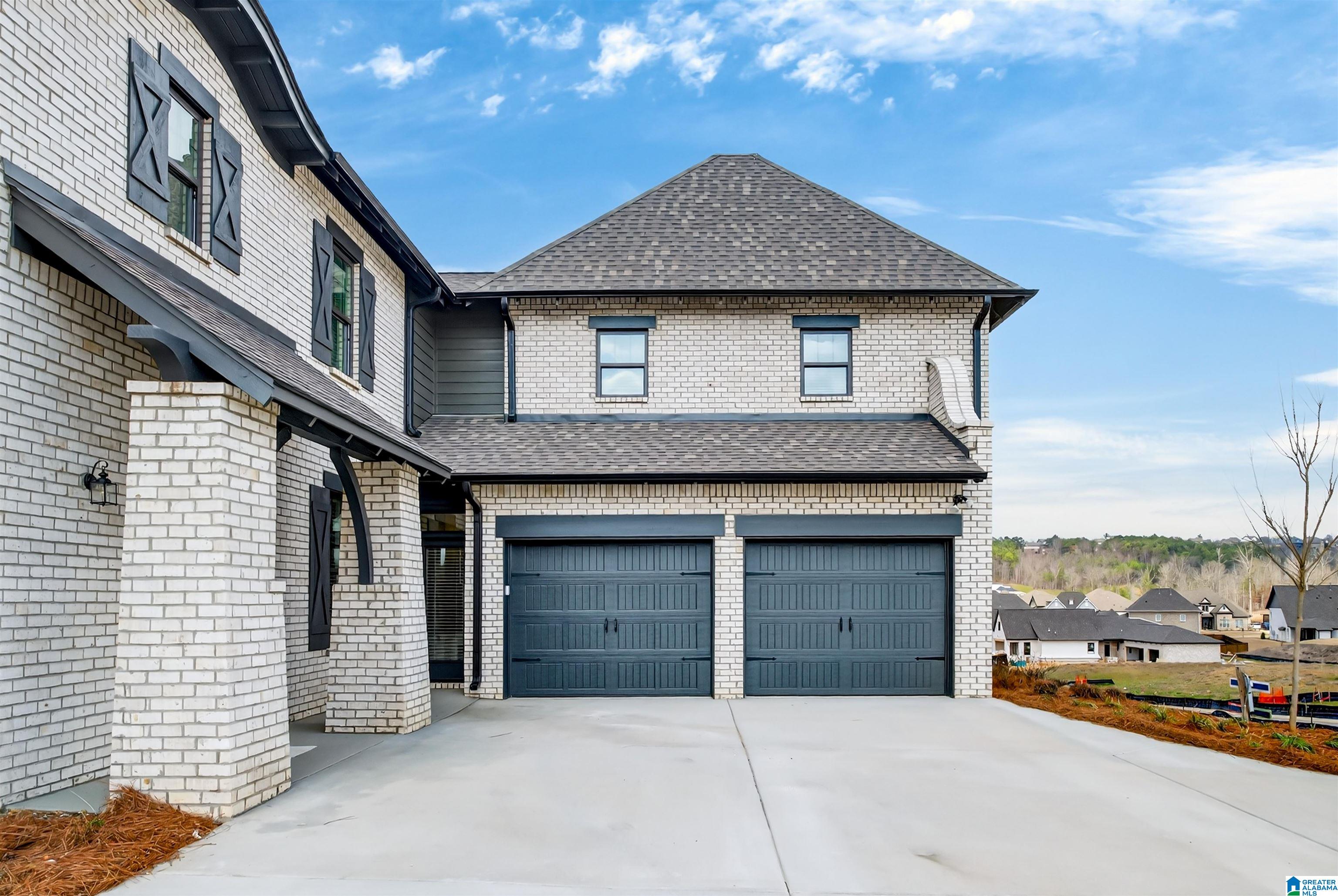 Homes for sale in Hoover, AL | 3919 Calvert Circle, Hoover, AL 35244 | MLS# 21444542