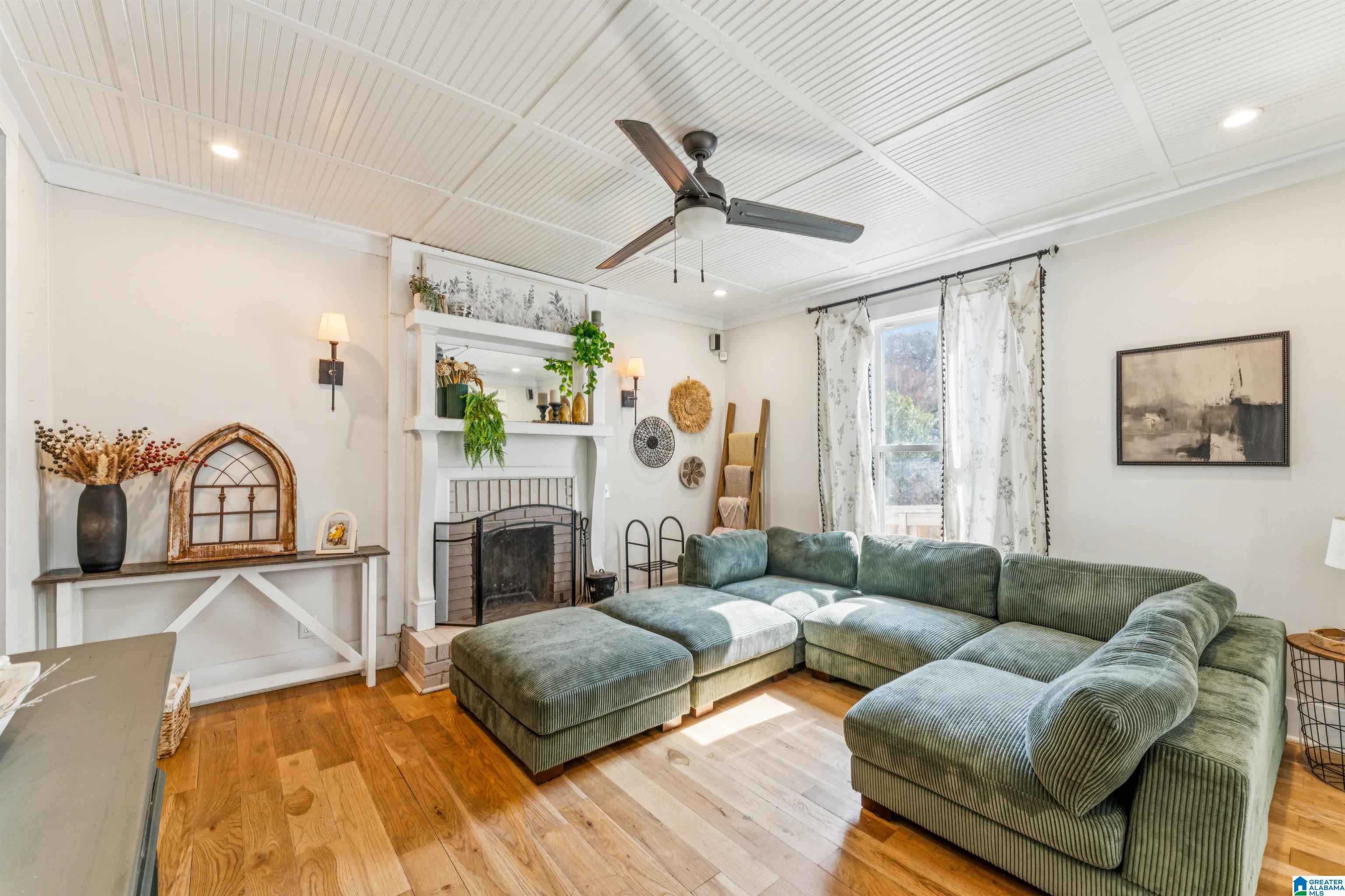 Homes for sale in Helena, AL | 735 Branch Dr, Helena, AL 35080 | MLS# 21444545