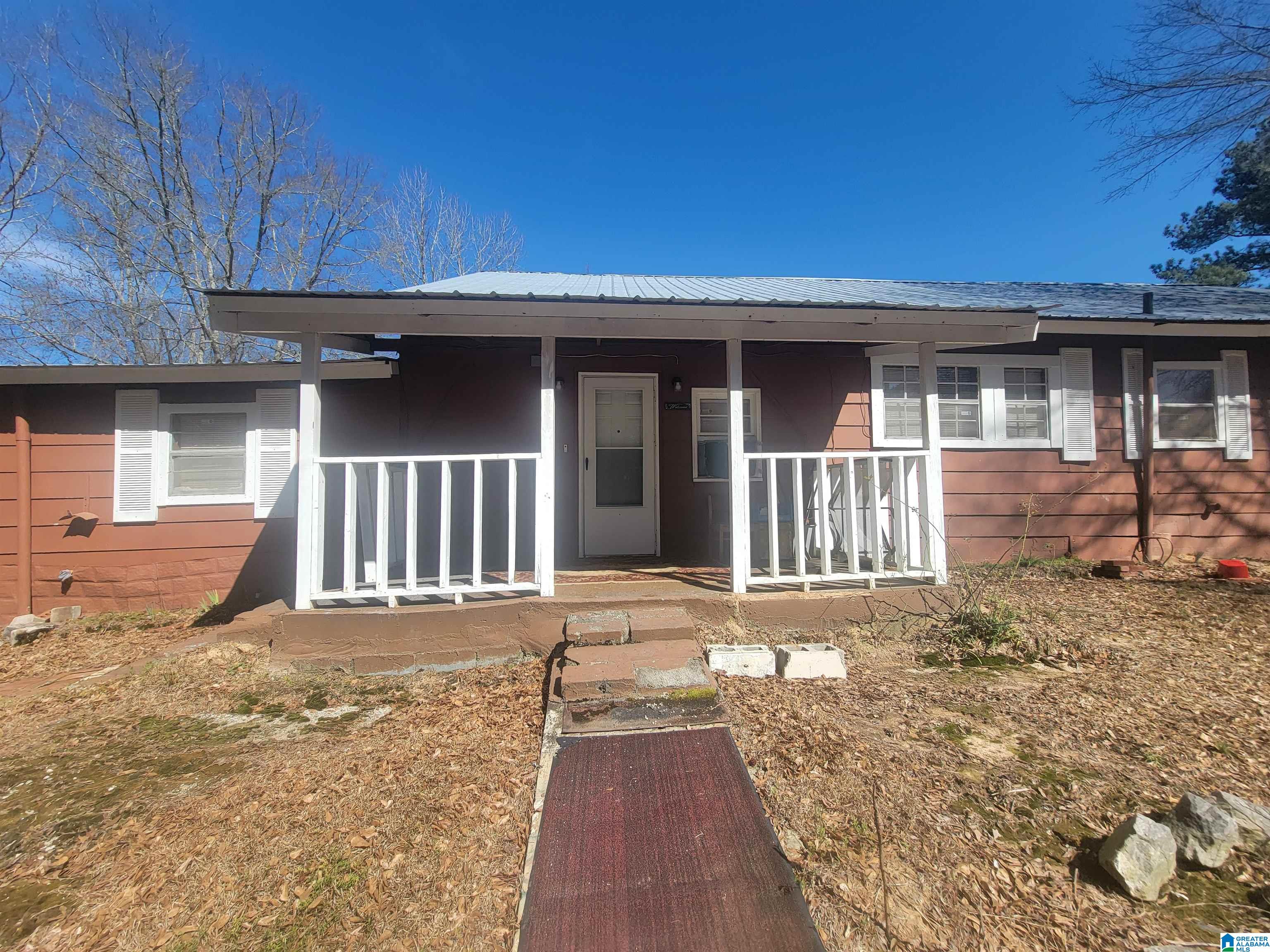 Homes for sale in Roanoke, AL | 4340 County Road 16, Roanoke, AL 36274 | MLS# 21444554