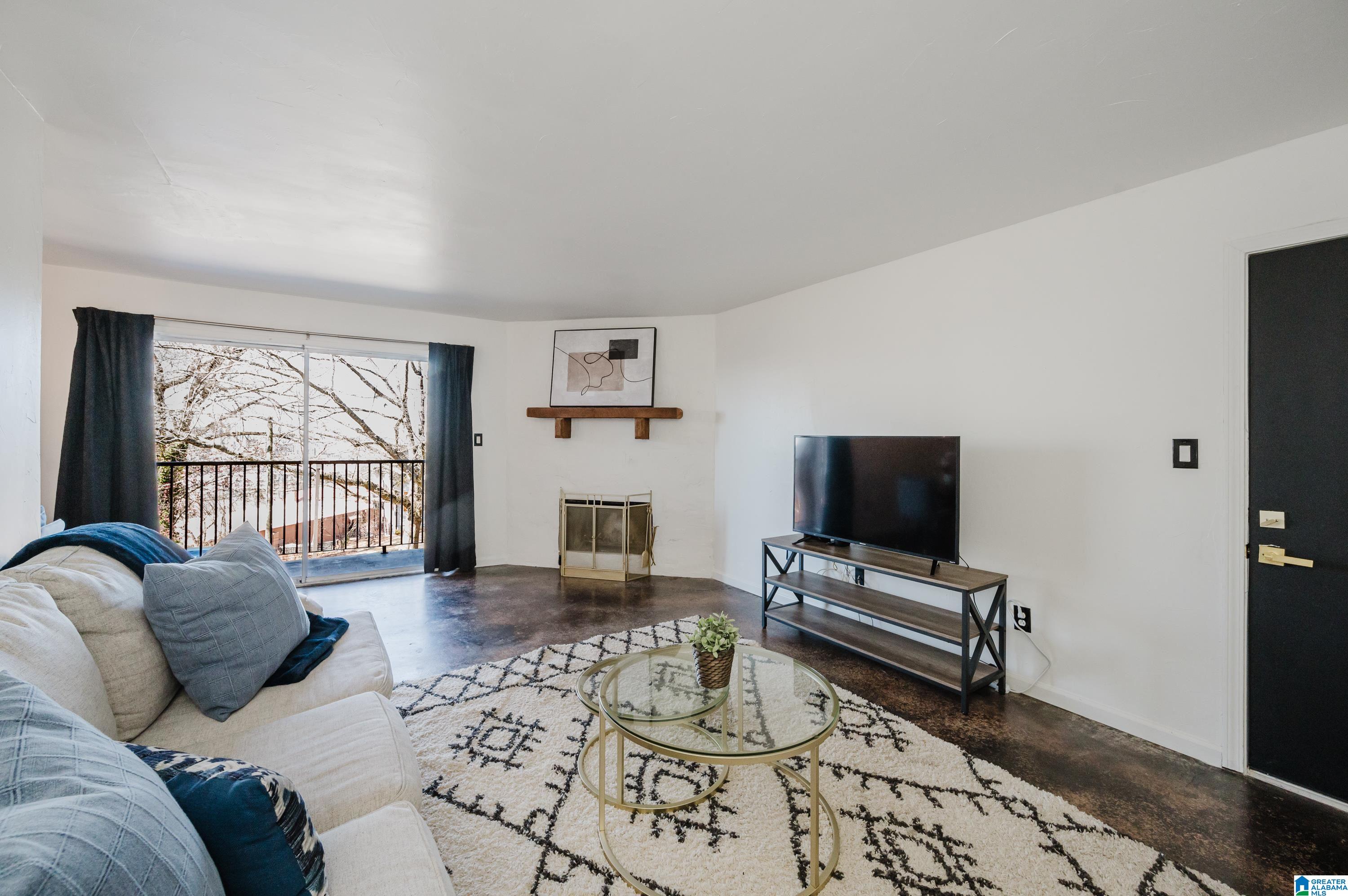 Homes for sale in Birmingham, AL | 2409 Arlington Crescent #A, Birmingham, AL 35205 | MLS# 21444558