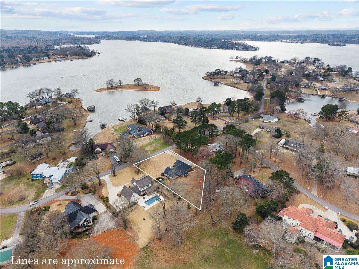 Homes for sale in Pell City, AL | 2705 Abbott Dr, Pell City, AL 35128 | MLS# 21444564