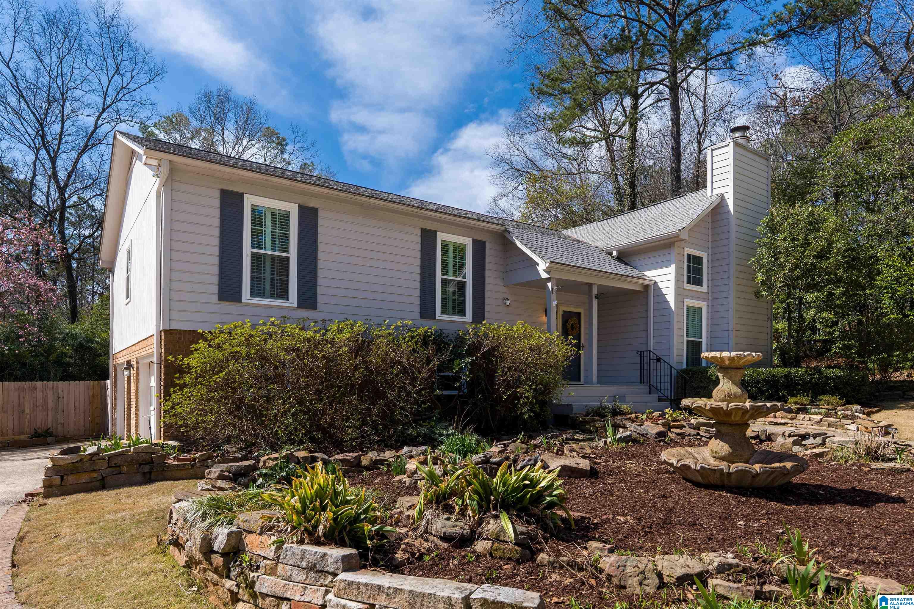 Homes for sale in Pelham, AL | 2557 Elizabeth Dr, Pelham, AL 35124 | MLS# 21444582