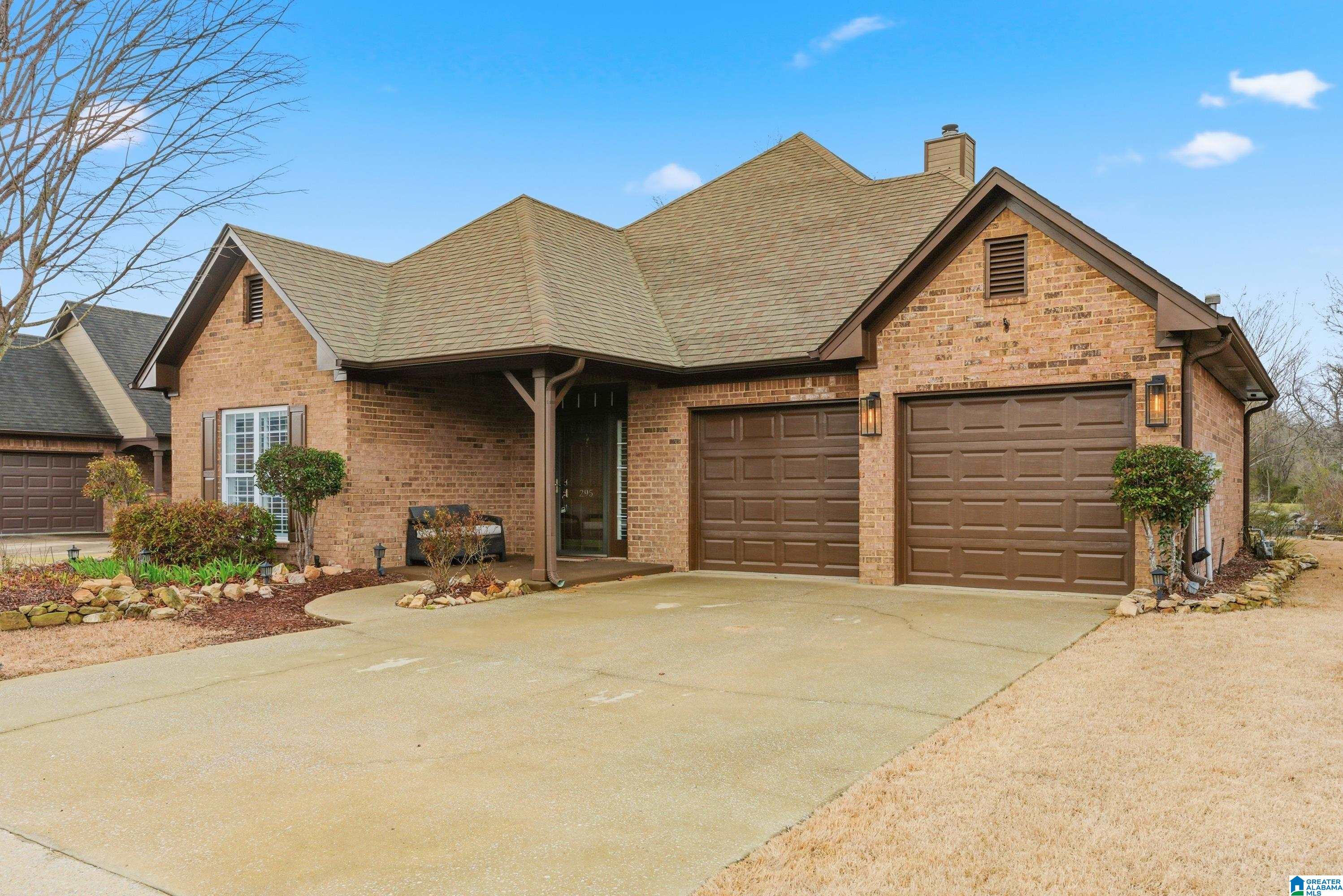 Homes for sale in Pelham, AL | 295 Creekside Lane, Pelham, AL 35124 | MLS# 21444583