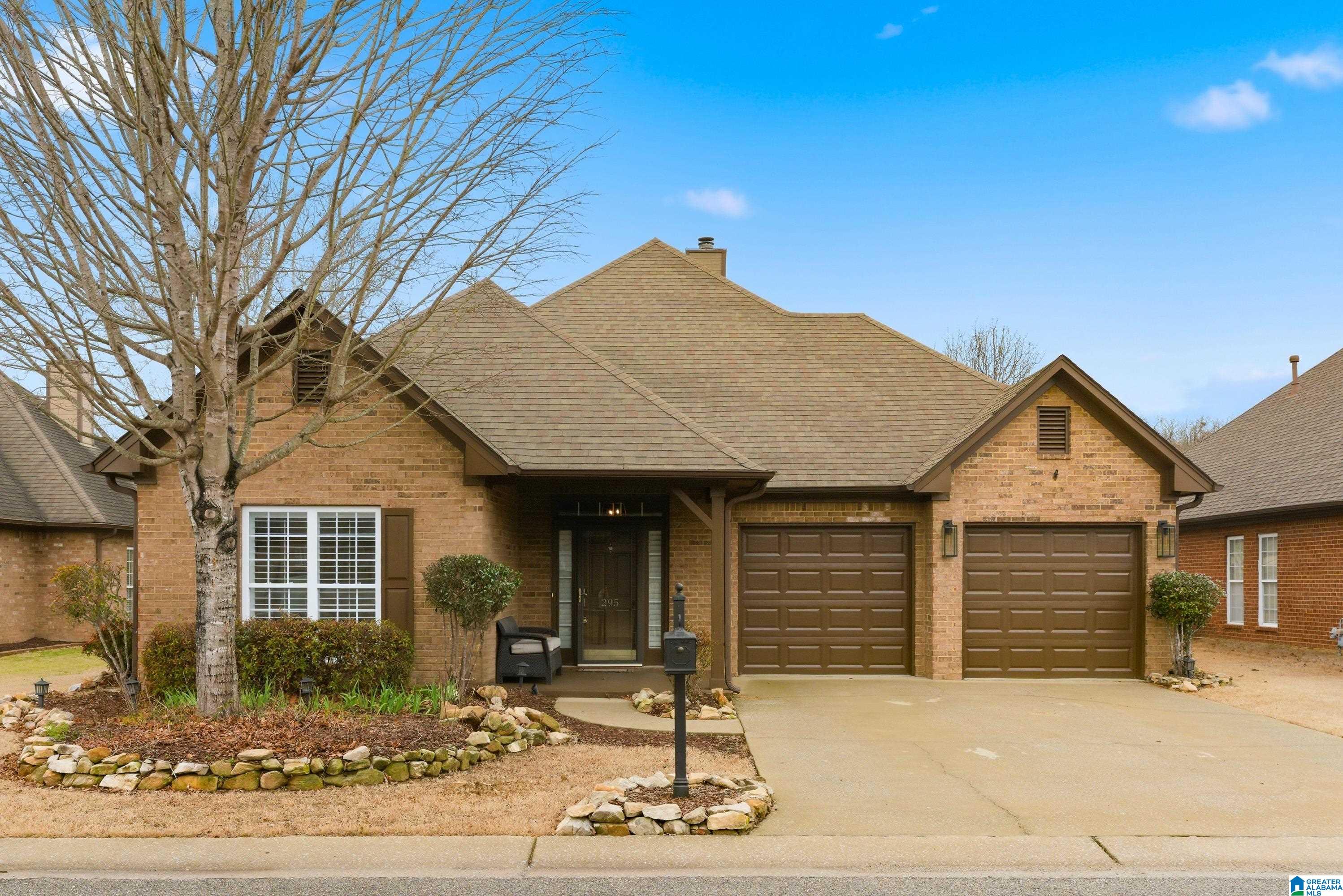 Homes for sale in Pelham, AL | 295 Creekside Lane, Pelham, AL 35124 | MLS# 21444583