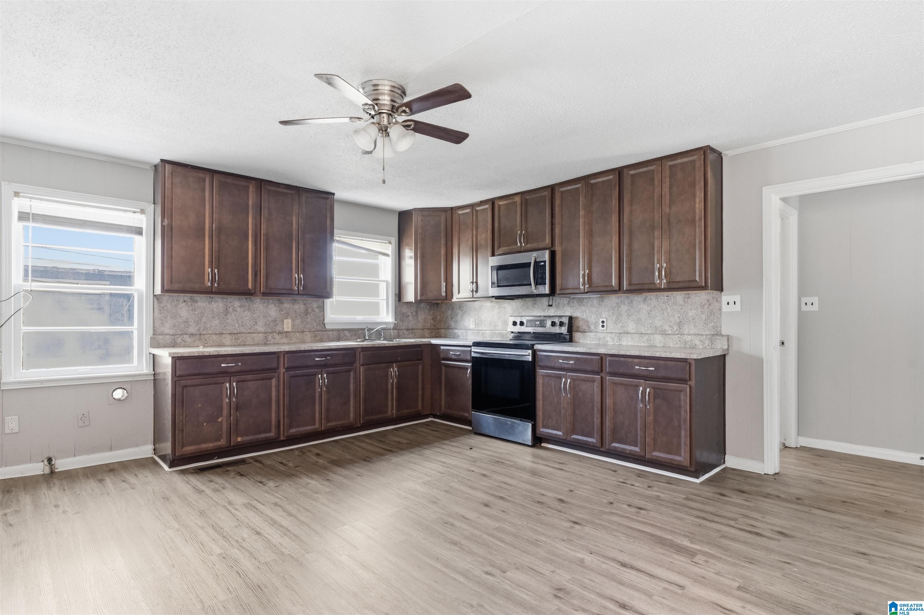 Homes for sale in Hueytown, AL | 405 Avalon Park, Hueytown, AL 35023 | MLS# 21444585