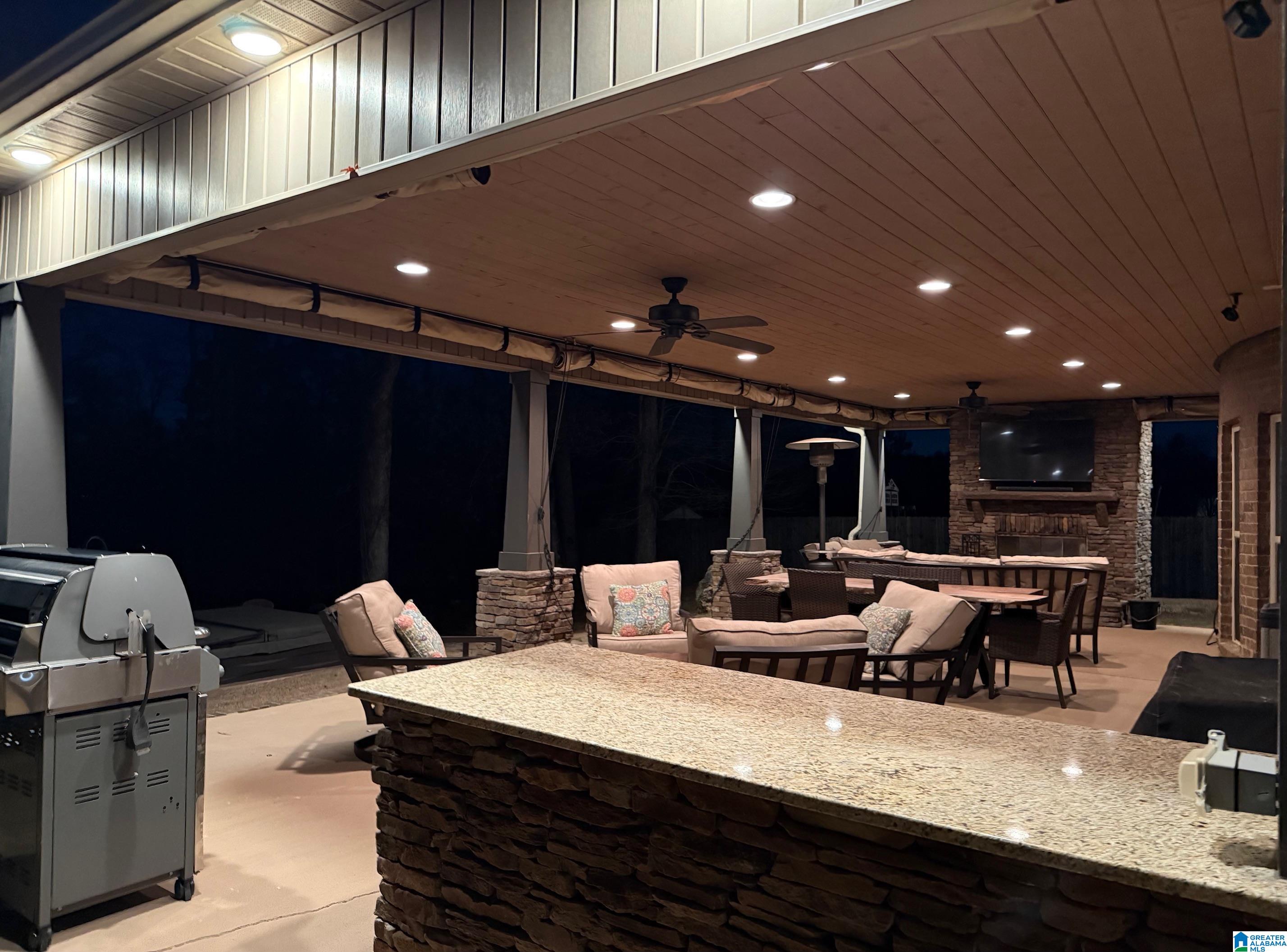 Homes for sale in Alabaster, AL | 199 Red Bay Dr, Alabaster, AL 35114 | MLS# 21444651