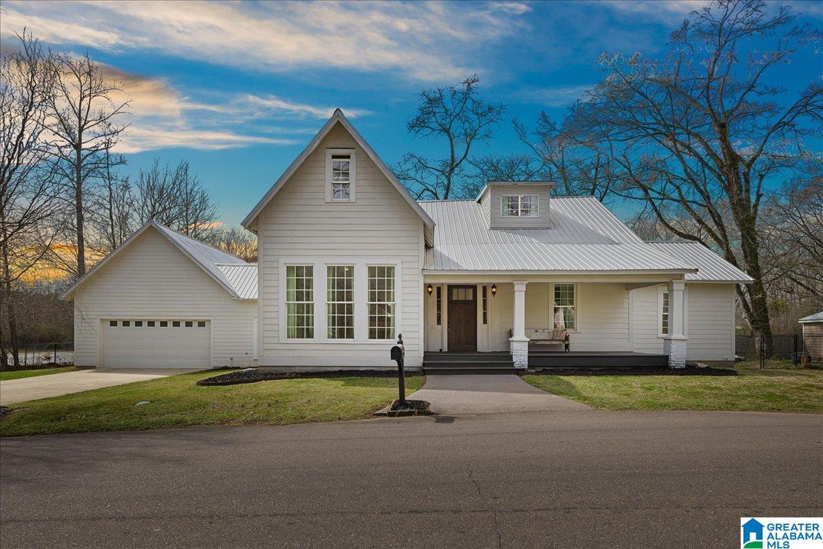 Photo 1 of Single family home for sale at 251 Robinson St, Springville, AL 35146 | MLS# 21444689 | Listing updated on 2026-08-02
