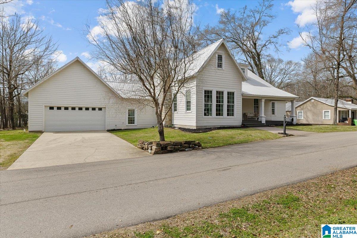 Homes for sale in Springville, AL | 251 Robinson Street, Springville, AL 35146 | MLS# 21444689