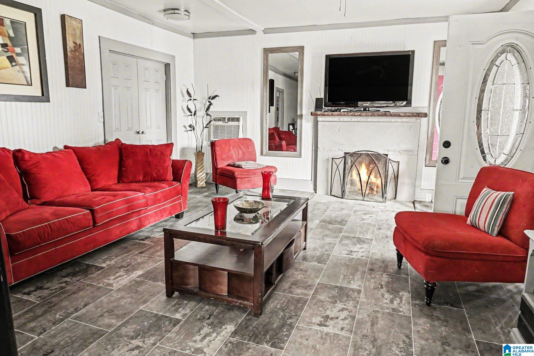 21 CIRCLE DRIVE